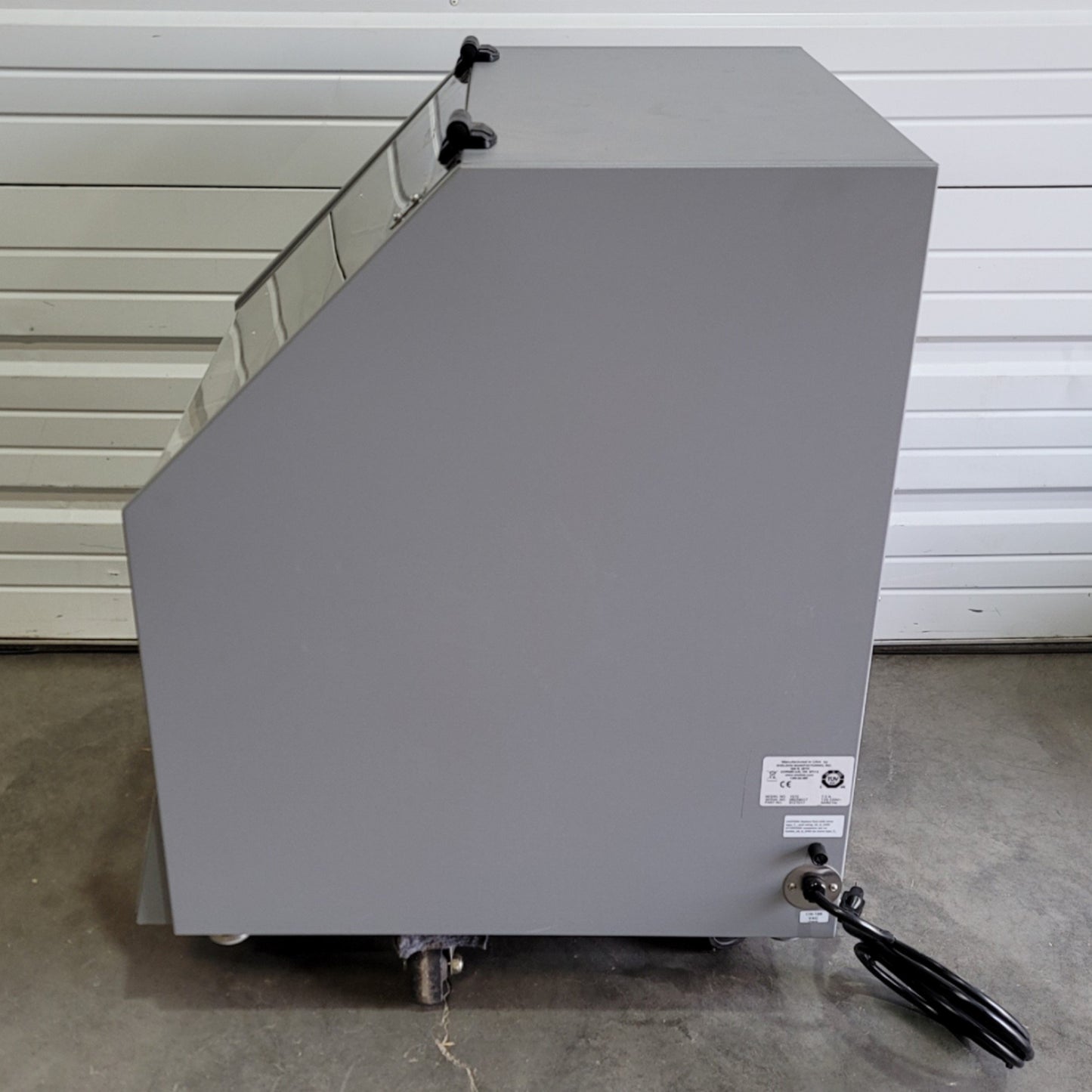 Used VWR Shel Lab Model 1570 Signature Benchtop Shaking Incubator 120VAC 60°C 3.3CuFt