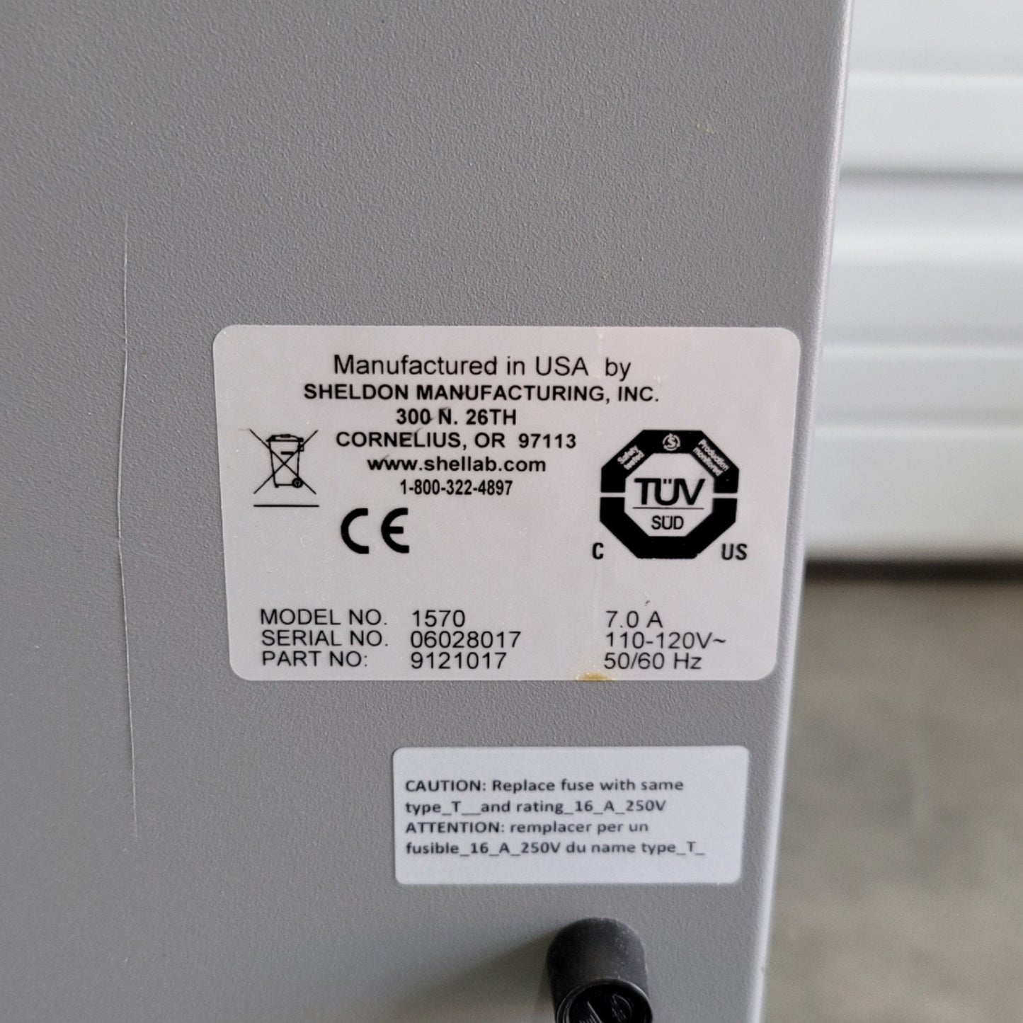 Used VWR Shel Lab Model 1570 Signature Benchtop Shaking Incubator 120VAC 60°C 3.3CuFt