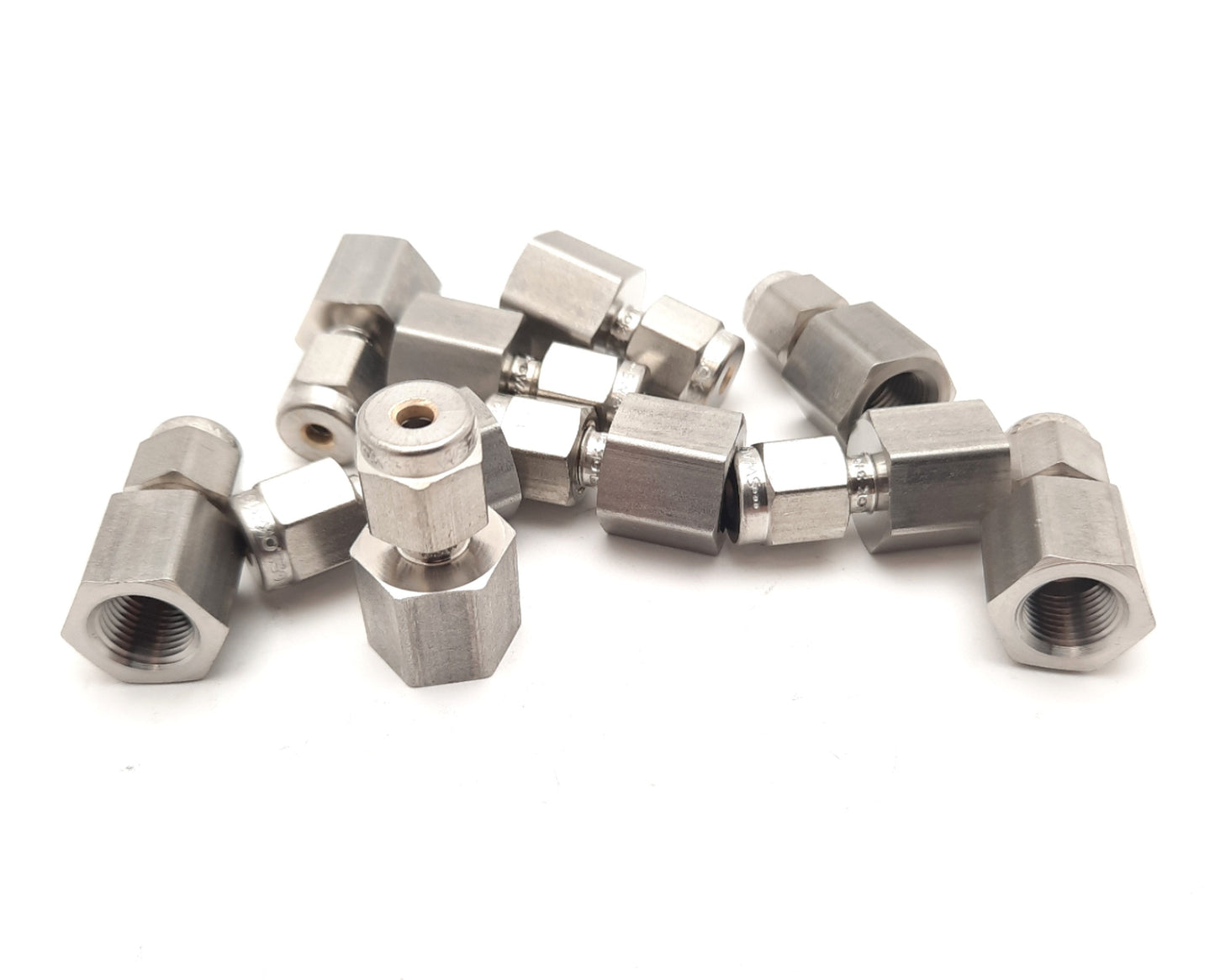 New Lot of 10 Swagelok SS-200-7-2 Stainless Steel Tube Fitting Female 1/8" OD