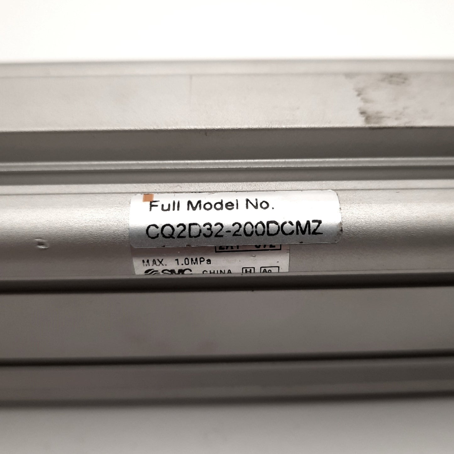Used SMC CQ2D32-200DCMZ Compact Cylinder, 32mm Bore, 200mm Stroke, RC1/8, 1.0MPa Max