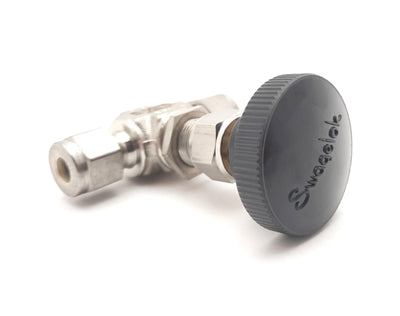 New Swagelok SS-1VS4-PK Integral Bonnet Needle Valve 5000PSI 0.37Cv 1/4" OD