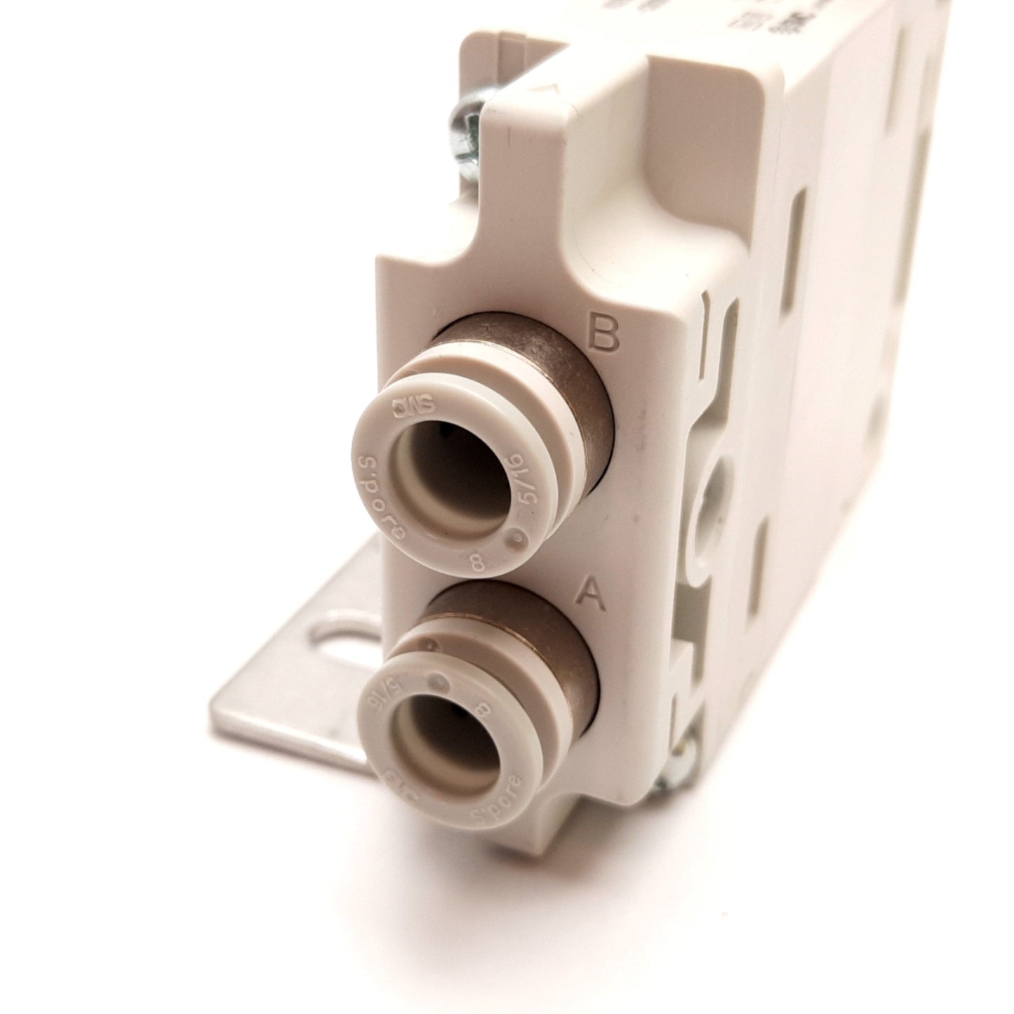 New SMC VQ2000-FPG-C8C8-F Double Check Block, 0.15-0.8MPa, 8mm One-Touch Fittings