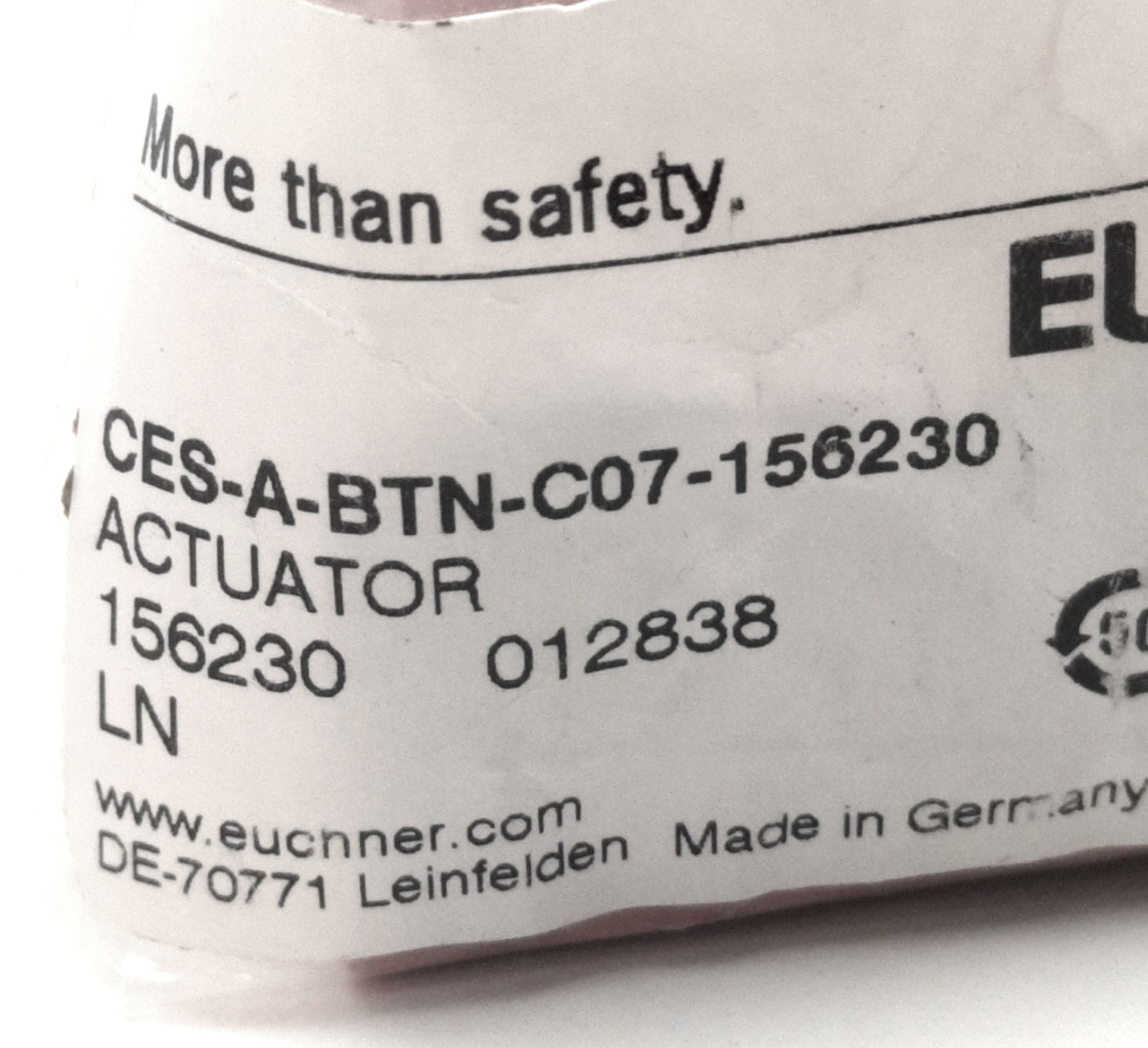 New Euchner CES-A-BTN-C07-156230 Safety Switch Actuator, M4x20 Mounting