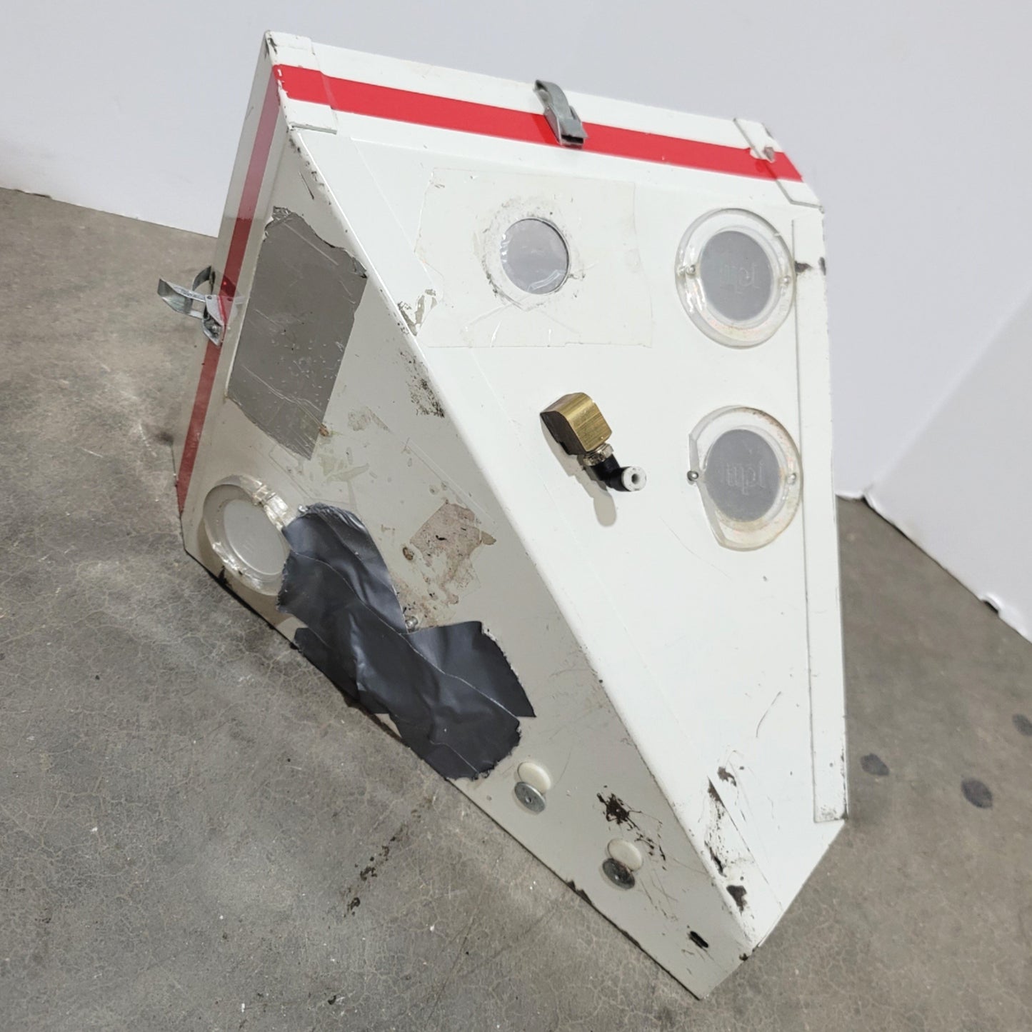 Used Maguire Hopper For WSB-MB Series Gravimetric MicroBlender 0.3CuFt 10.25"x 10.25"