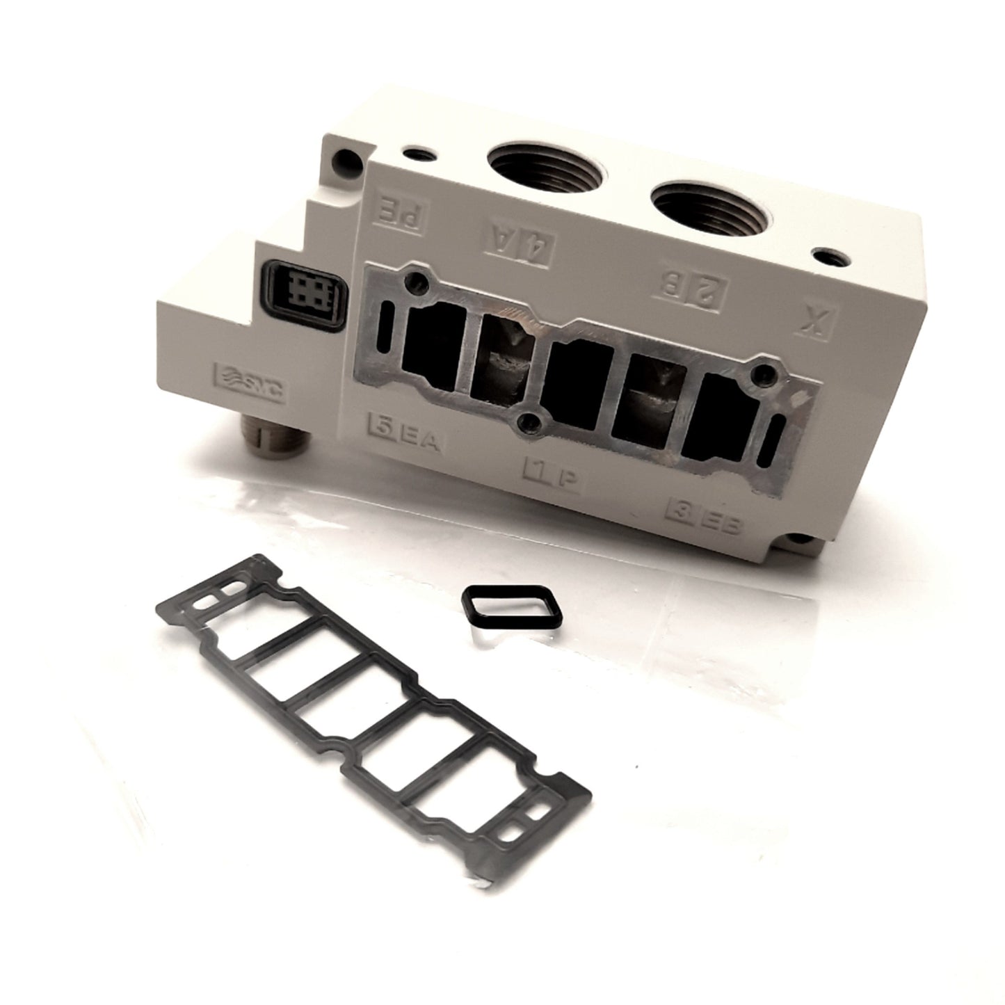 New SMC SY70M-27-1-WO-03 Subplate, for SY5000 MFLD, 3-Pin, Fitting: 3/8" NPT