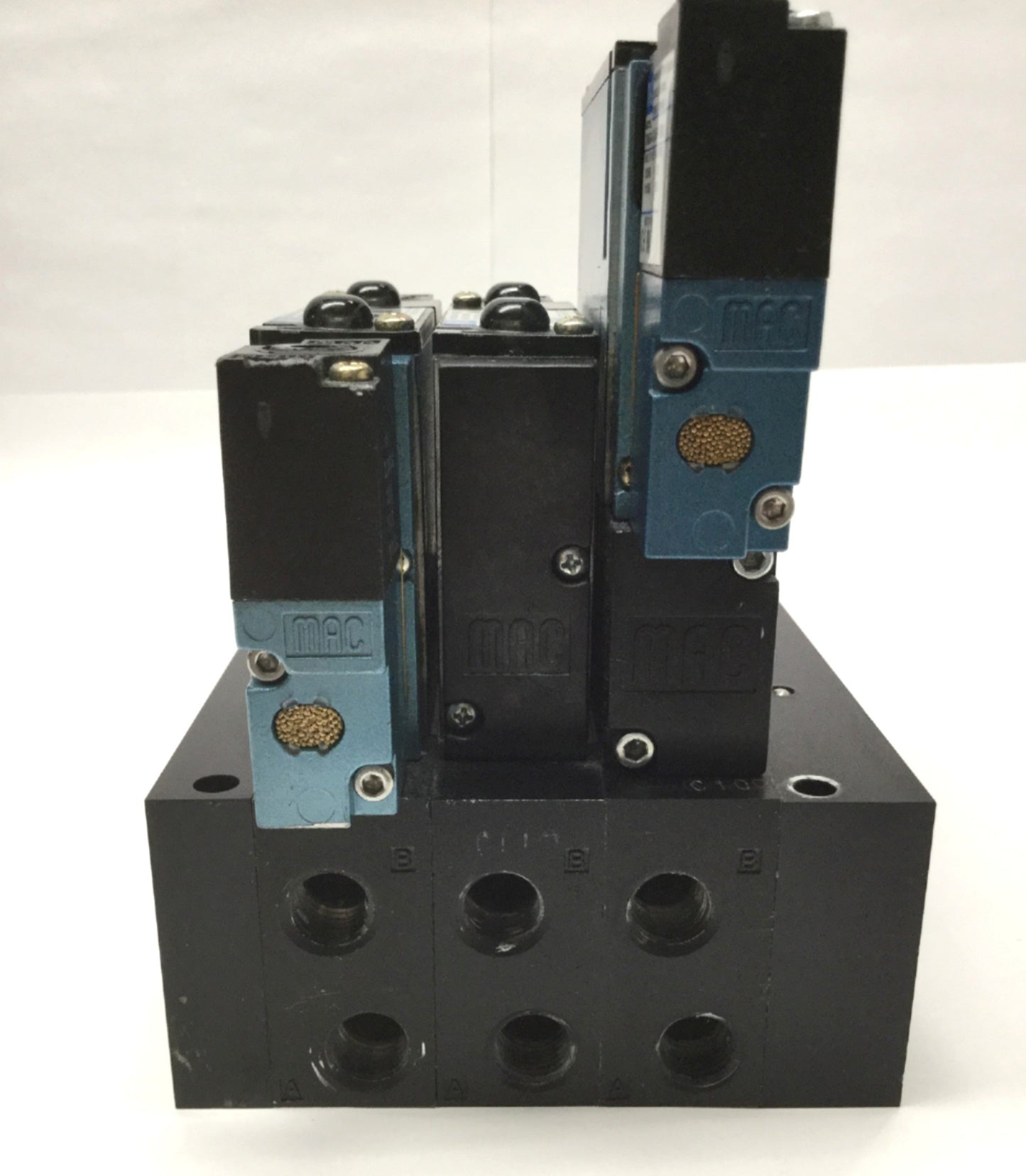 Used Manifold of 3x MAC 92B Series Solenoid Pilot Valves 5-Port 120VAC, 3/8" NPT