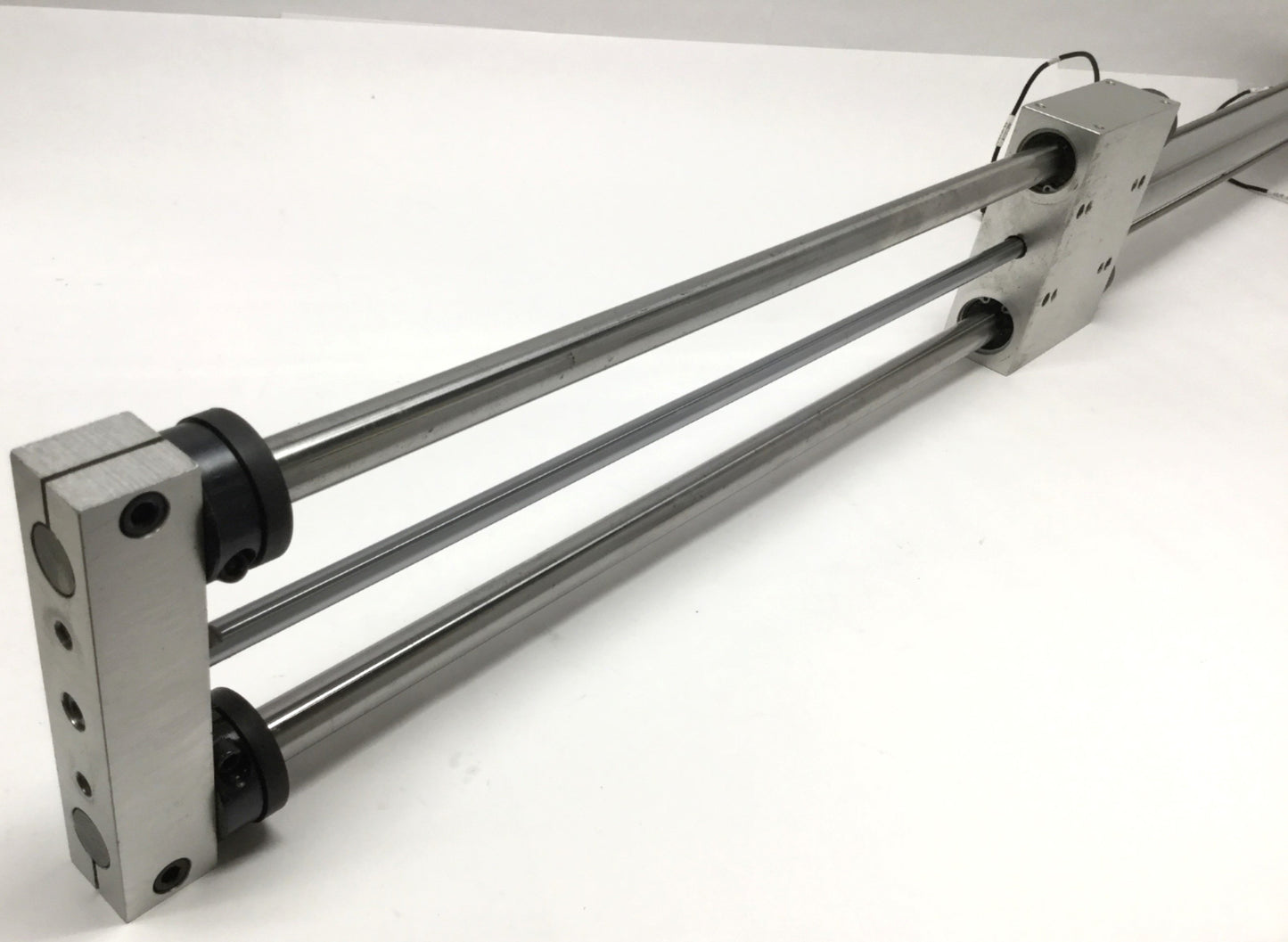 Used Fabco Air SE625-17.0-MS1T1-E73B Pneumatic Linear Slide 1.125" Bore, 17" Stroke