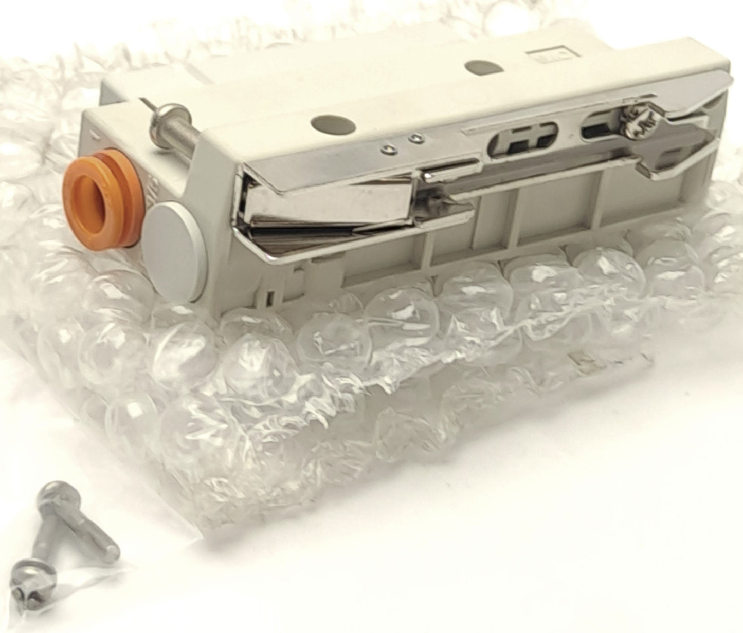 New SMC SV1000-52U-1AS-N9-D0 Sup/Exh Manifold Assembly End Block, ø5/16" One-Touch