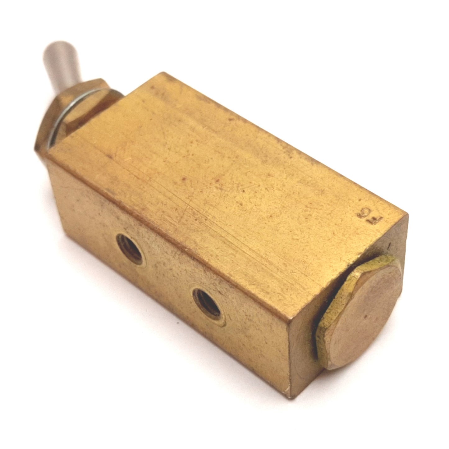 Used Clippard FTV-3 Toggle Valve, 2-Position 3-Port, Pressure: 150psi Max, 10-32