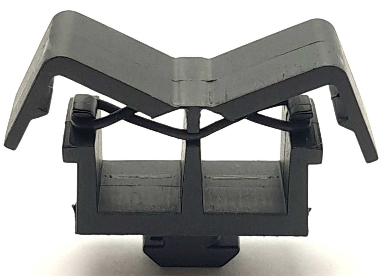 New – Open box Lot of 9 80/20 12319 Drop-In Cable & Tube Clip 28mm x 32.33mm x 16mm, Snap Cover