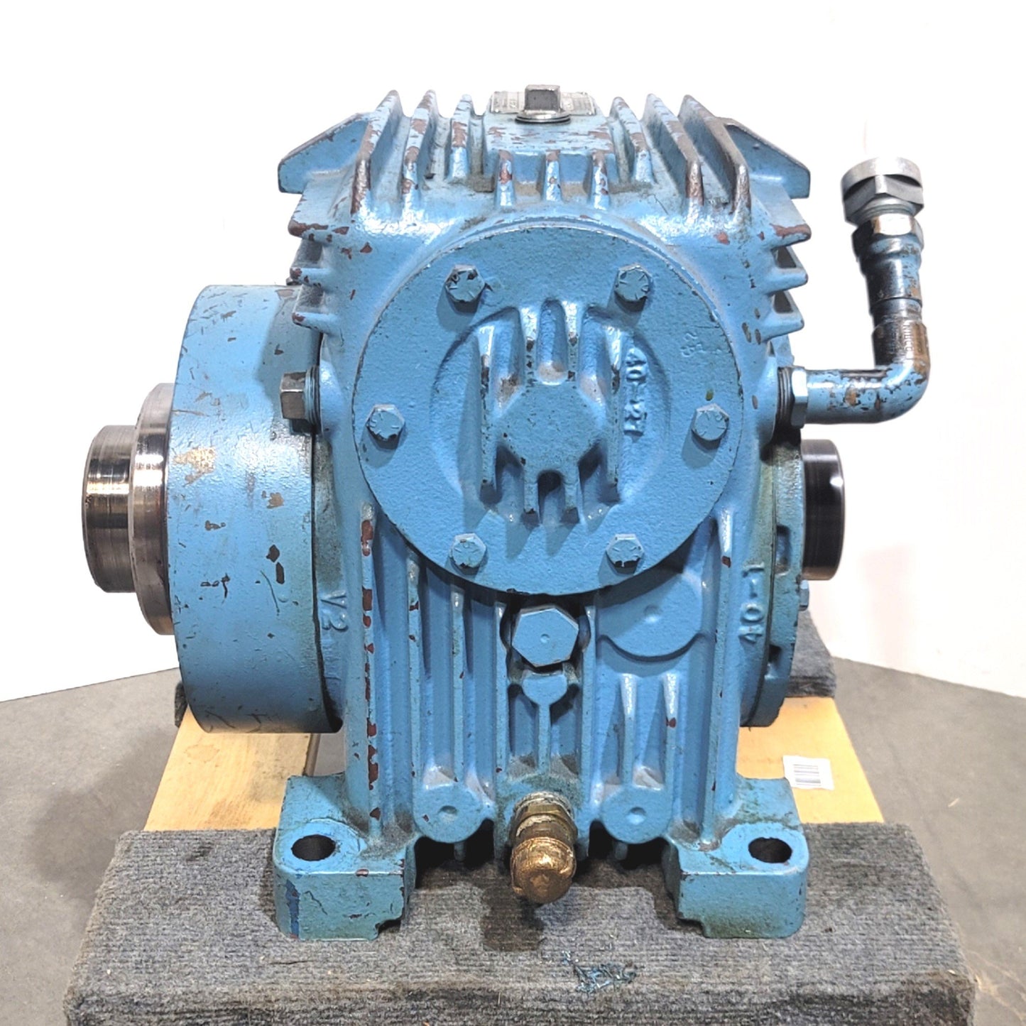 Used TEXTRON Cone Drive E054968-2 Right Angle Extruder Drive Reducer 15:1 8HP 1500RPM
