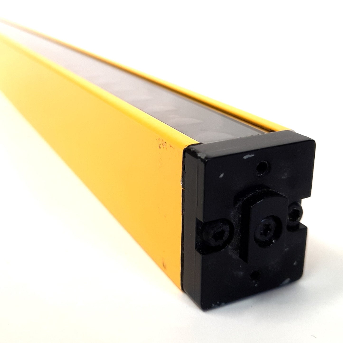 Used Banner USR3224Y Micro Screen Safety Curtain Receiver, 813mm Area, 3/4" Detection