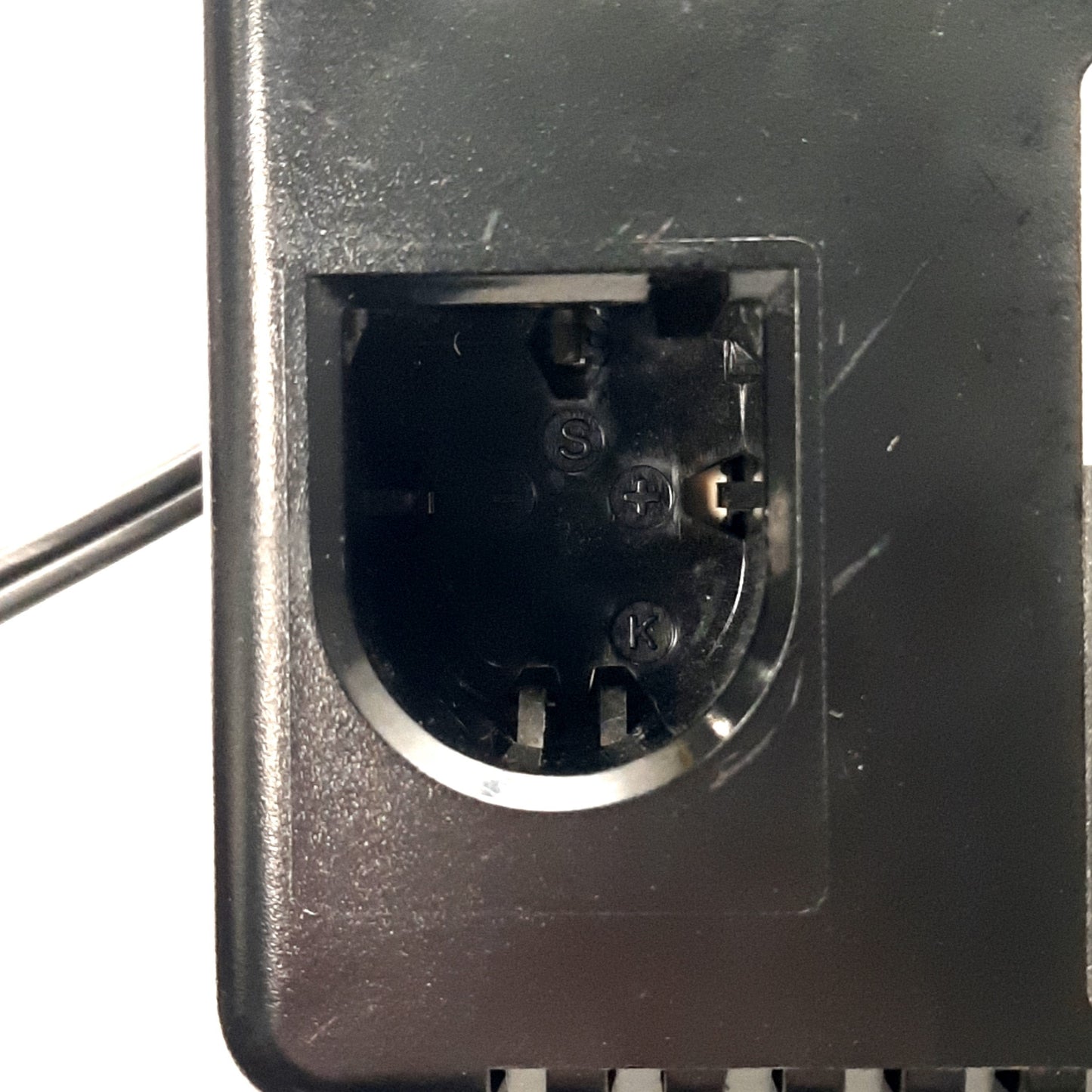 Used Panasonic EY0110 Battery Charger, For 7.2-24v Batteries, 120vAC In 24v DC Output