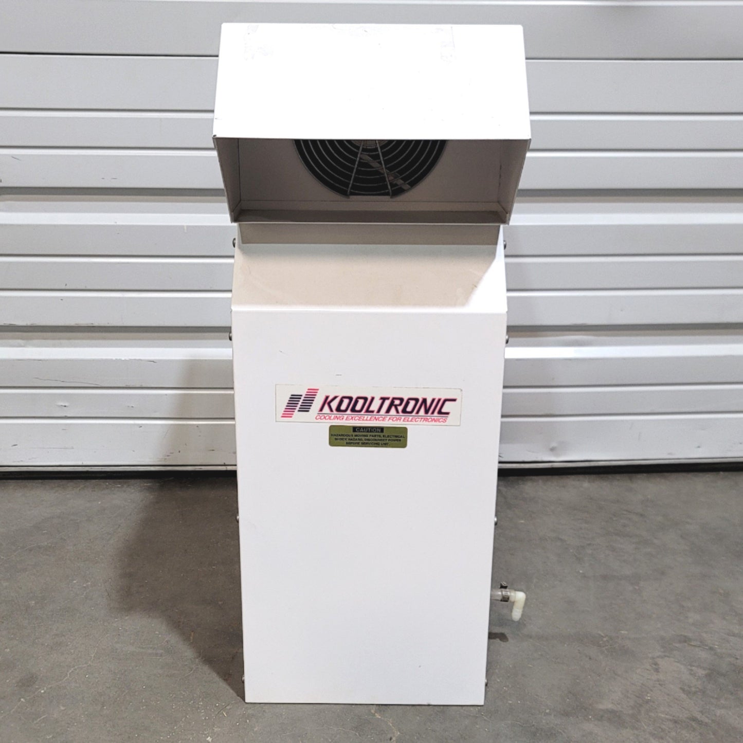 Used Kooltronic K2A4C2.5NMNX-2 Panel Mounted Air Conditioner, 200/230 1-Ph, 2500BTU