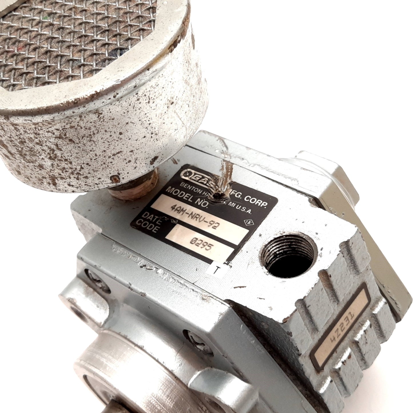 Used Gast 4AM-NRV-92 Air Motor, 1.8HP, 100psi Max, 3000RPM, 5/8" Shaft, 3/8" NPT