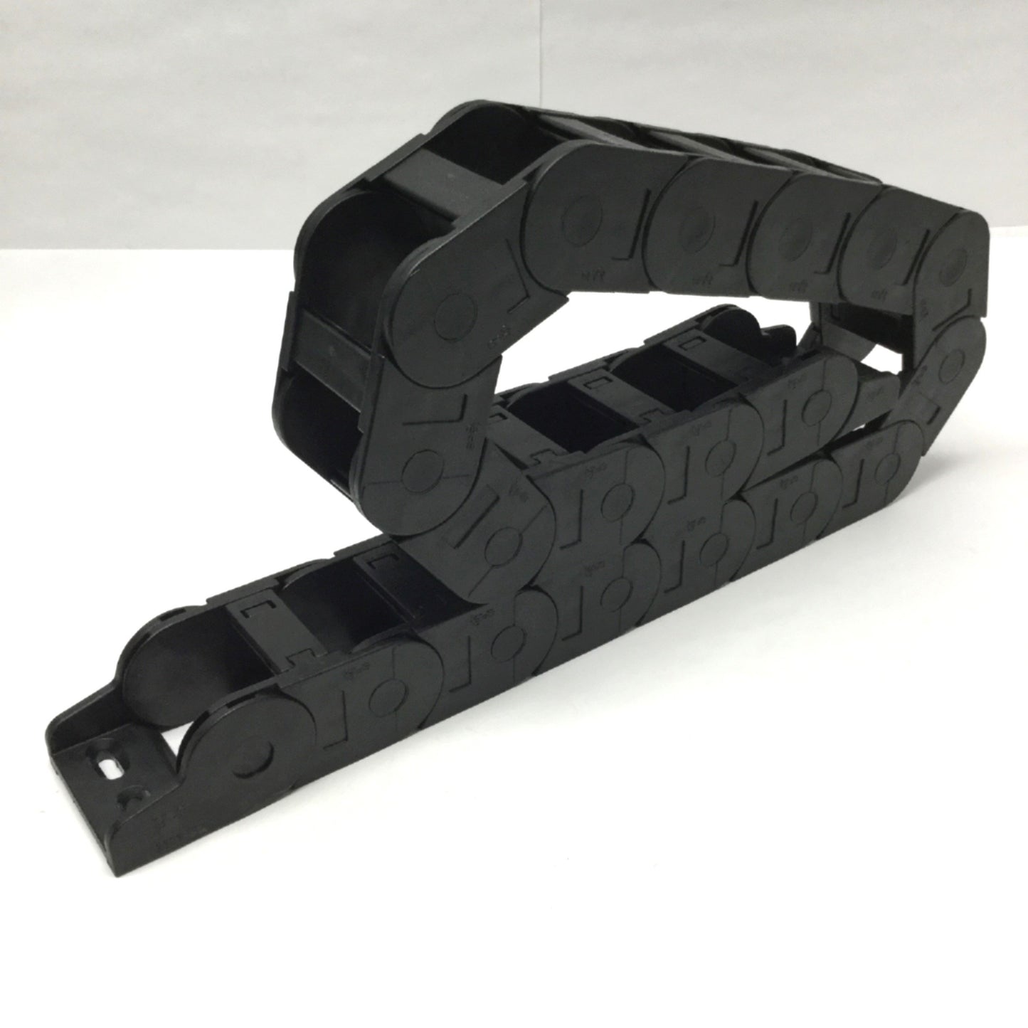 Used Igus 27i.05.063 Energy E-Chain Cable Carrier Snap-Open 50mm W x 35mm H, 42" Long