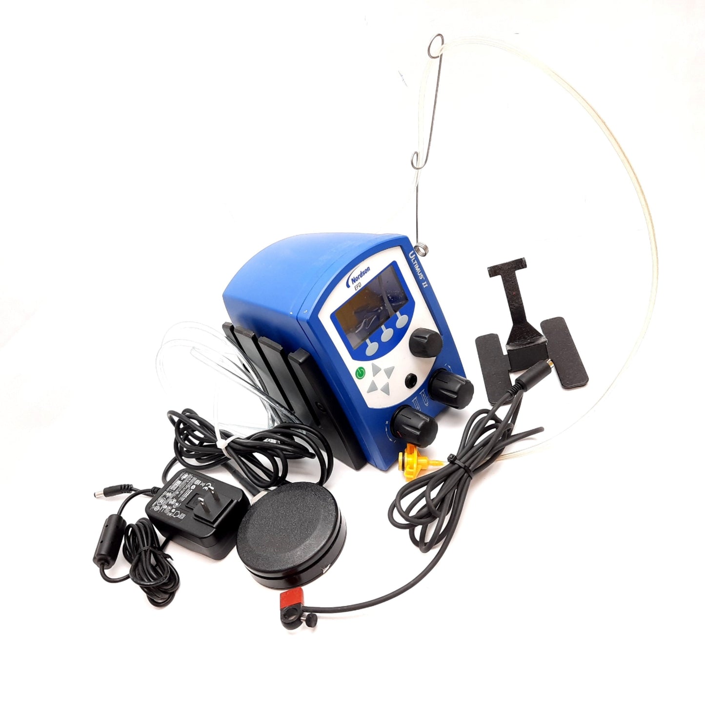 Used Nordson EFD 7002003 Ultimus II Precision Fluid Dispensing Unit, 0-15psi, 24VDC
