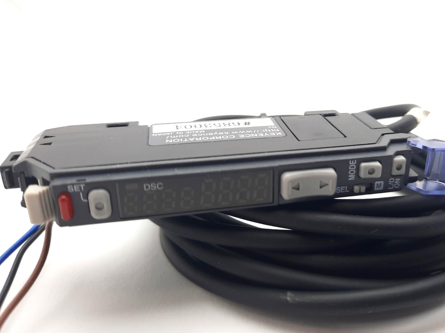 Used Keyence FS-V31P Fiber Optic Amplifier, PNP, 1 Output, 640nm, 12-24VDC DIN Rail
