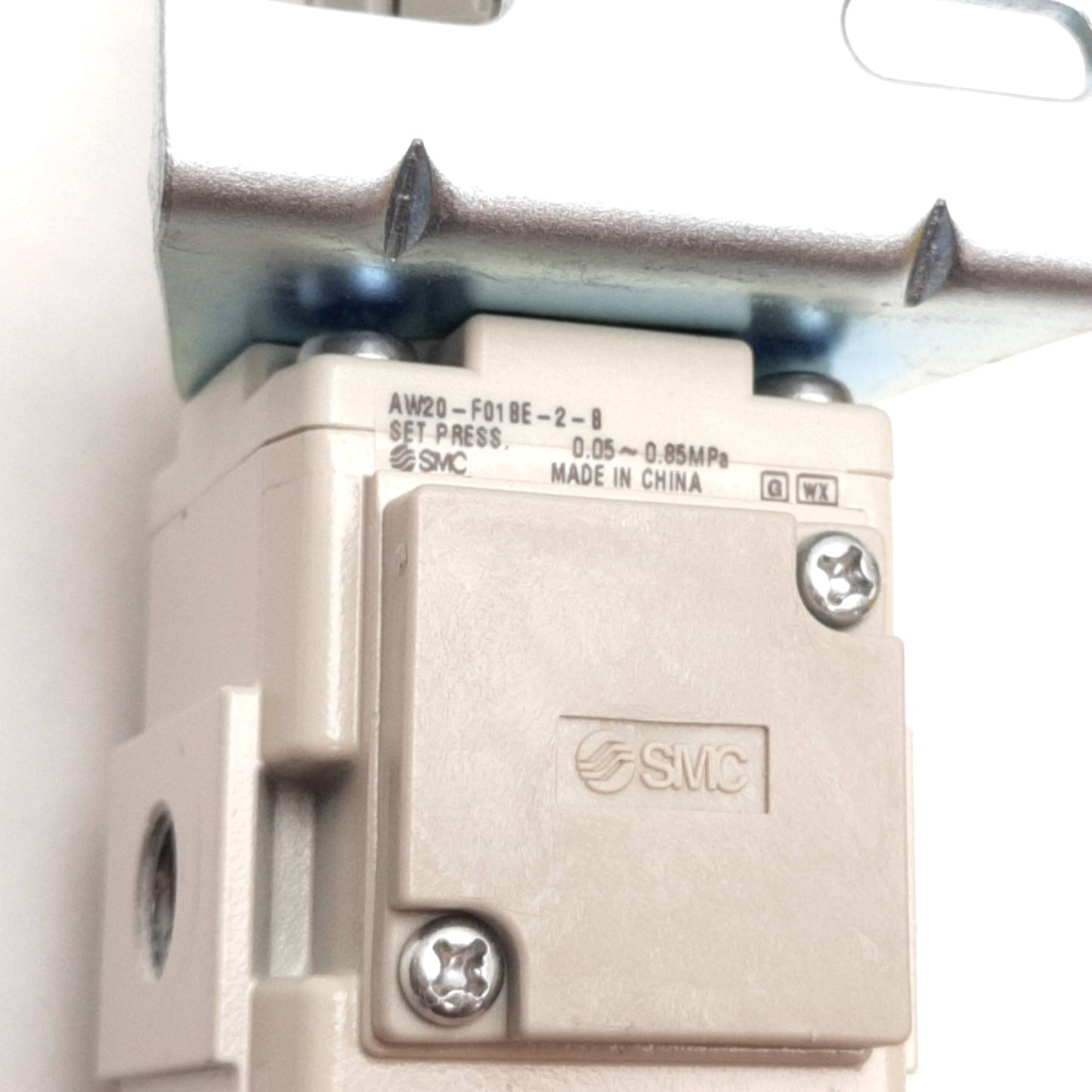 Used SMC AW20-F01BE-2-B Filter/Regulator, Supply: 1.0MPa Max, Set: 0.05-0.85MPa, G1/8