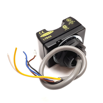 Used Banner LTBA5 Optical Touch Button, 120VAC, SPDT E/M Relay, M30x1.5 Mount