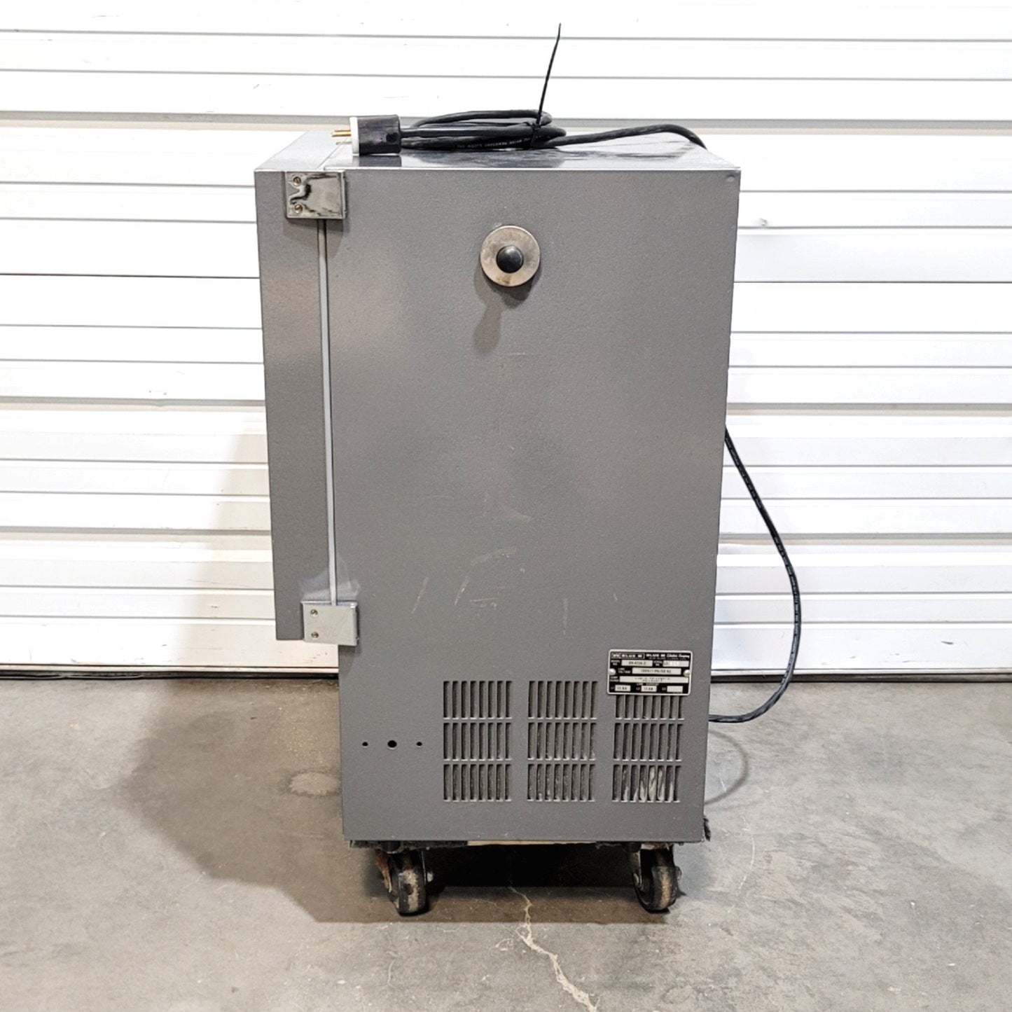 Used Blue M 0V-472A-2 Stabil-Therm Benchtop Utility Oven 1000W 120VAC 11.6A 100-500°F