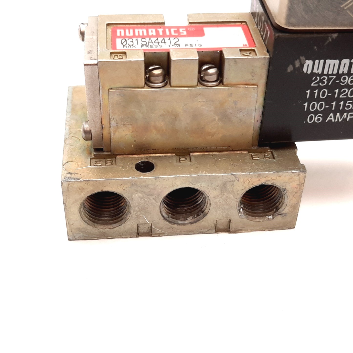 Used Numatics 031SA4412 Solenoid Valve, 2-Position 5-Port, 100-120VAC, 150psi Max