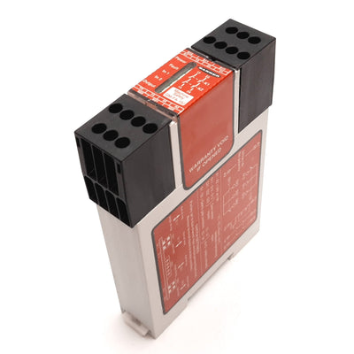 Used Banner GM-FA-10J Gate Monitoring Safety Module, Supply Voltage: 24VAC/DC