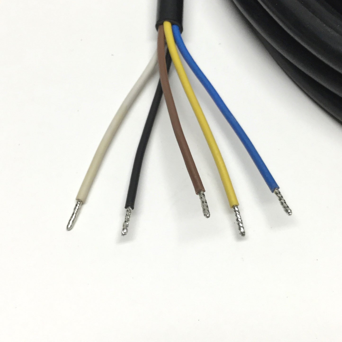 New – Open box Banner MBCC-530 Single-Ended Cable Cordset 7/8" Mini 5-pin Quick Connect, 30ft