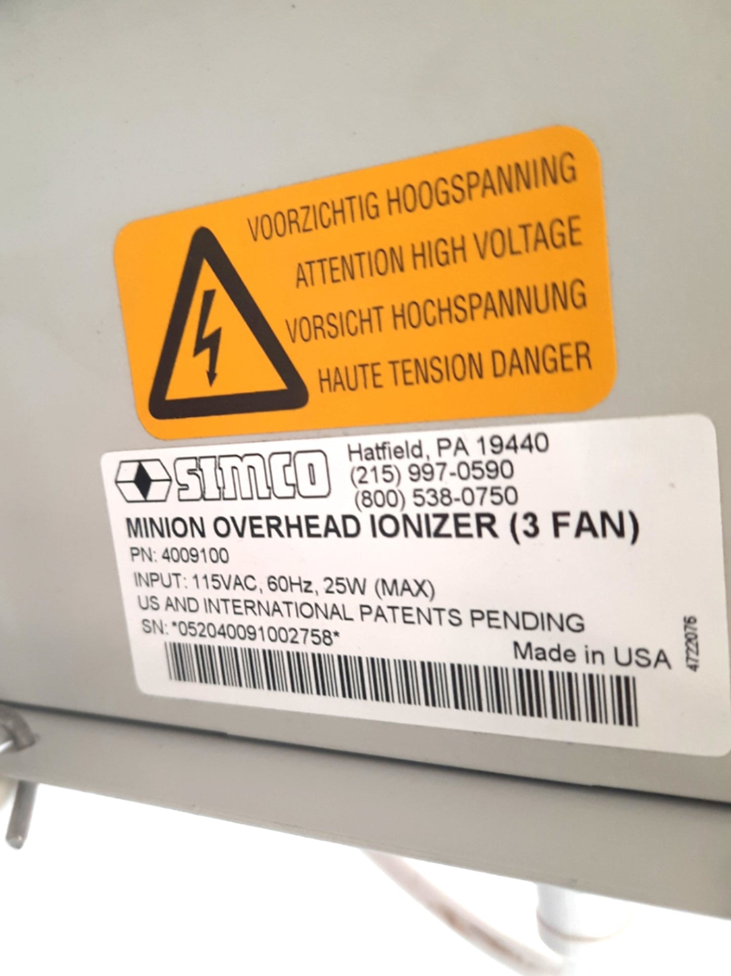 Used Simco 4009100 Minion Overhead Ionizer Input 115VAC 25W 3 Fan