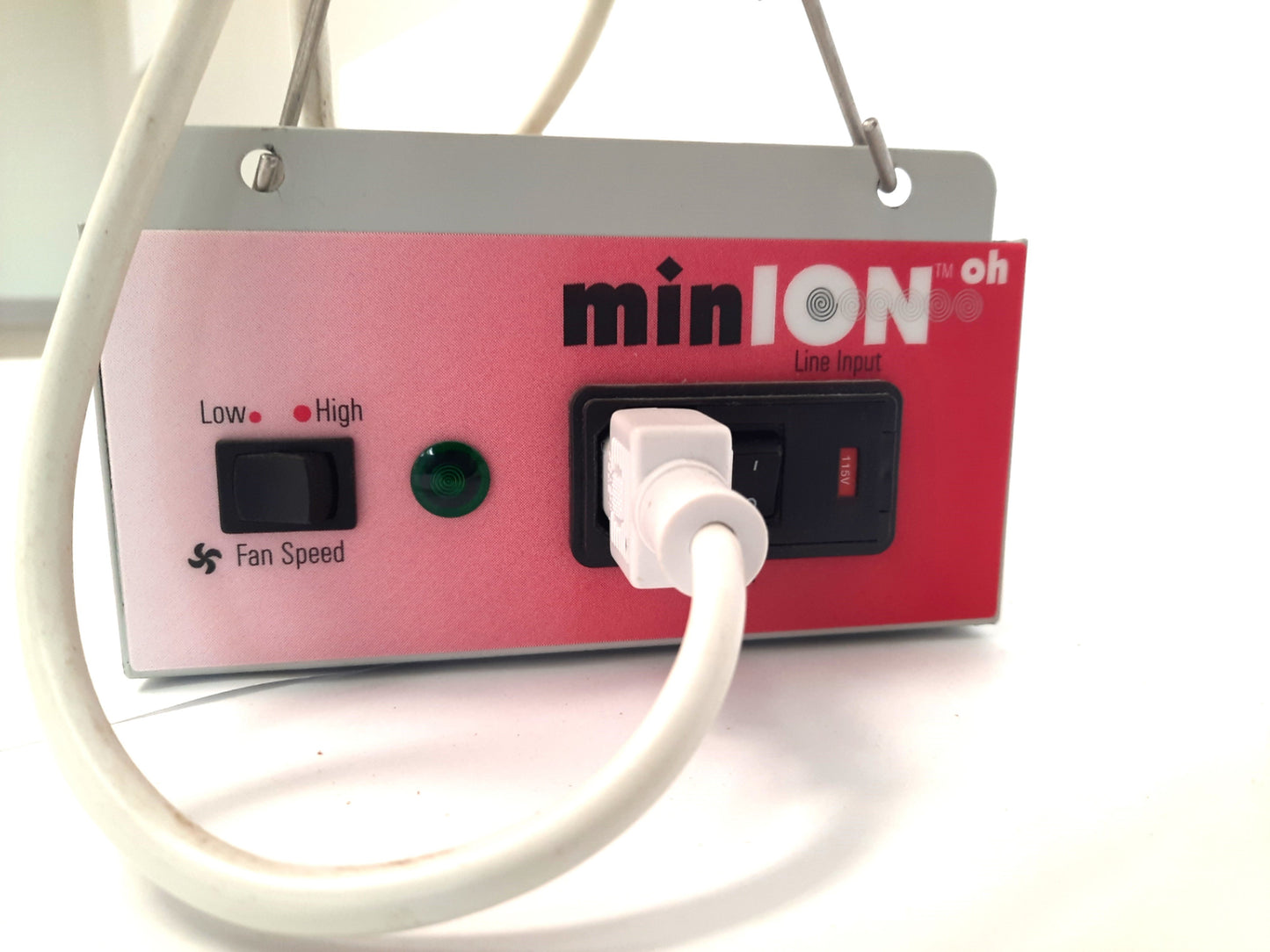 Used Simco 4009100 Minion Overhead Ionizer Input 115VAC 25W 3 Fan