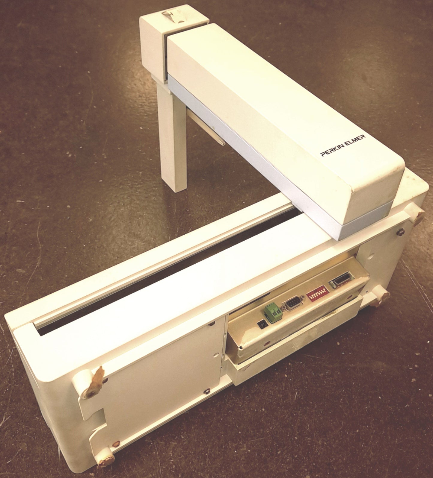 Used PerkinElmer AS-90plus B3000132 Autosampler, For Use With Optima ICP-OES Systems