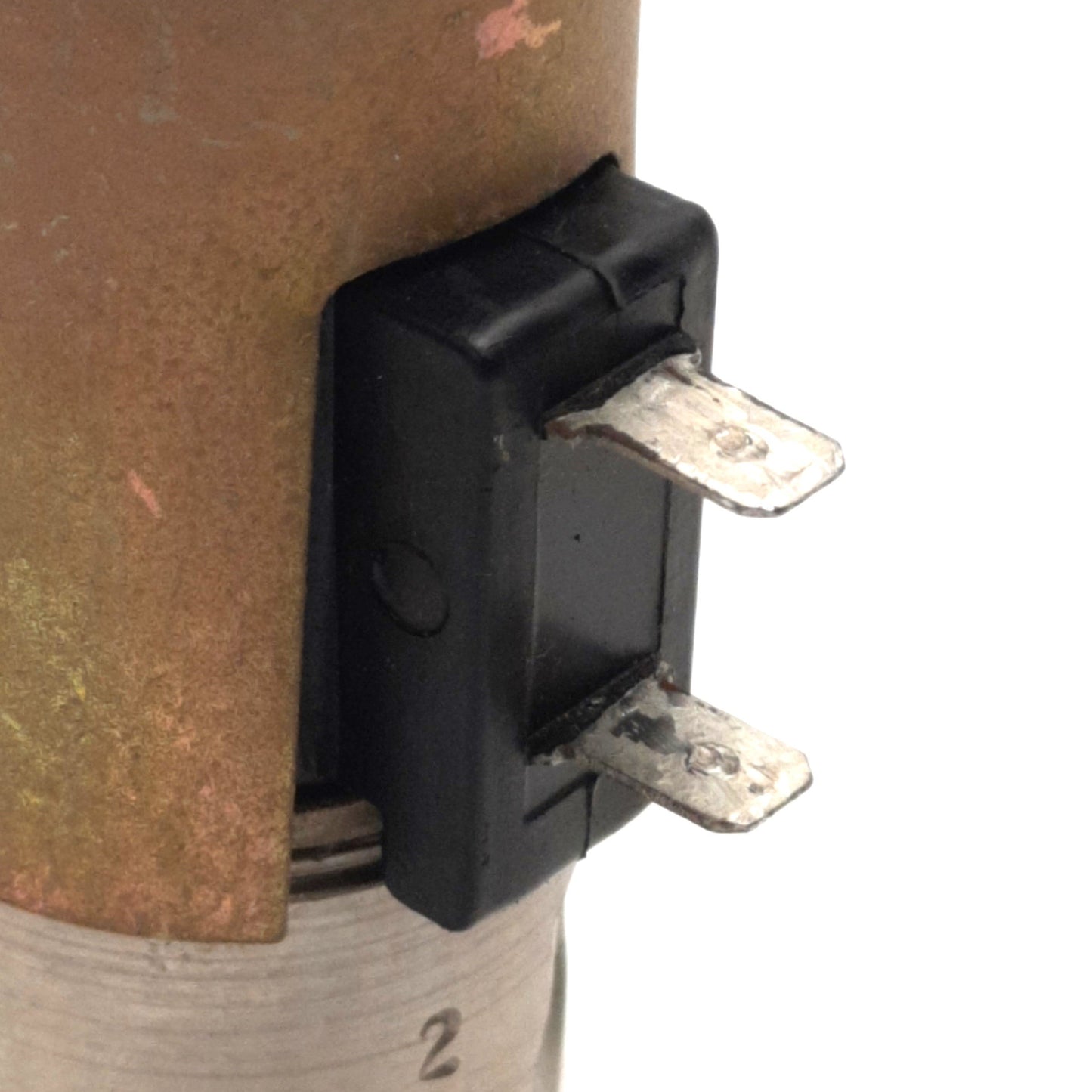 Used Parker B2RX46N Skinner Solenoid Valve 175 Psi, 1/8" NPT, 2-Blade, 24v DC Coil