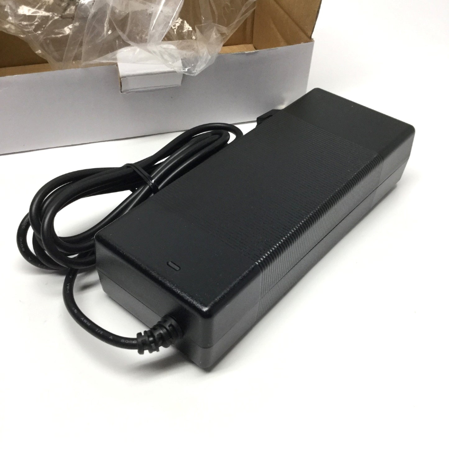 New FSP Group FSP120-REBN2 Switching Power Supply Adapter, 19V 6.32A Out, 4-Pin DIN