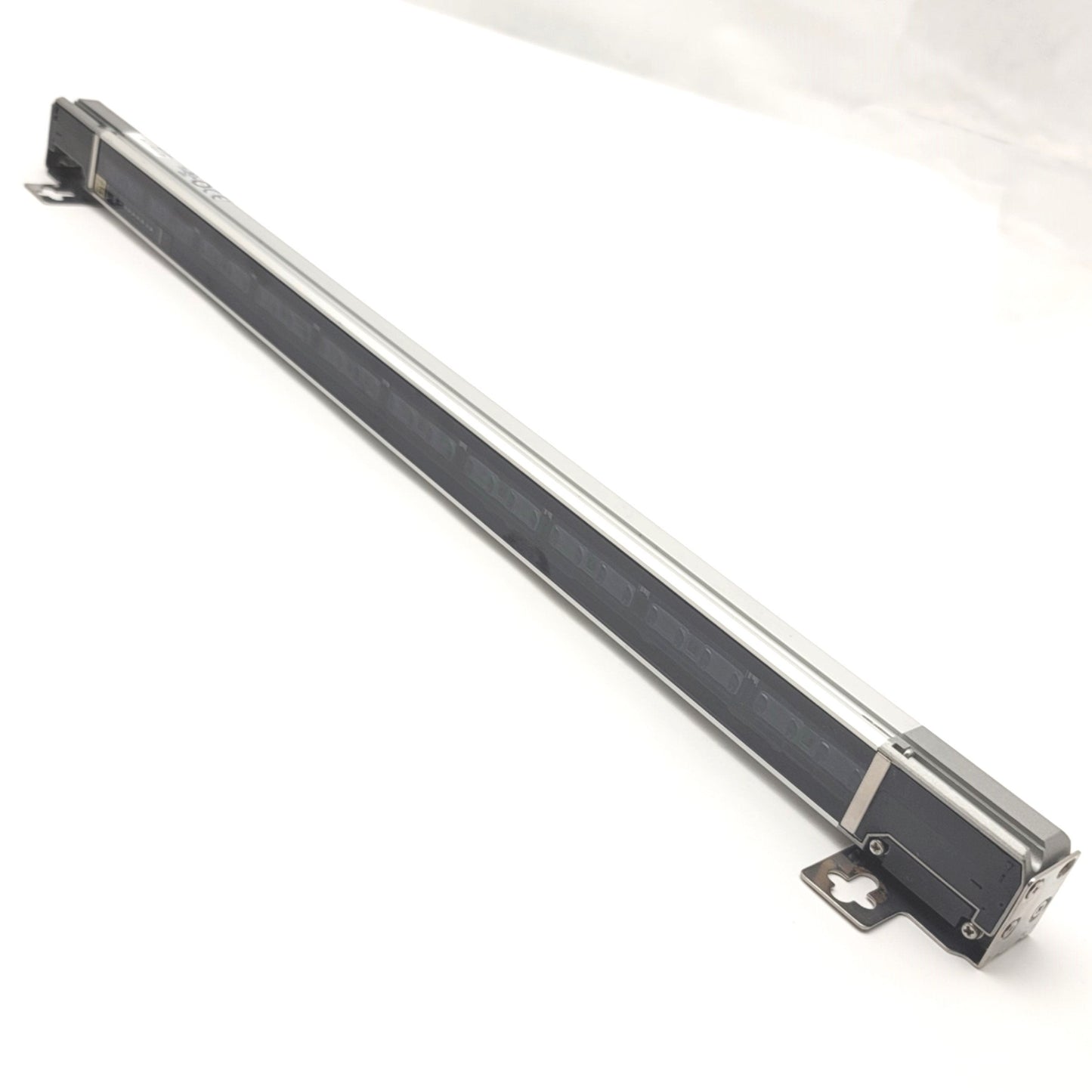 Used Keyence SL-C48F-T Light Curtain Transmitter, 24VDC, 15ms, Detection Zone: 470 mm