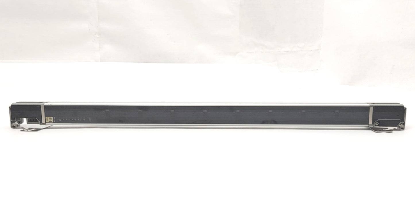 Used Keyence SL-C48F-T Light Curtain Transmitter, 24VDC, 15ms, Detection Zone: 470 mm