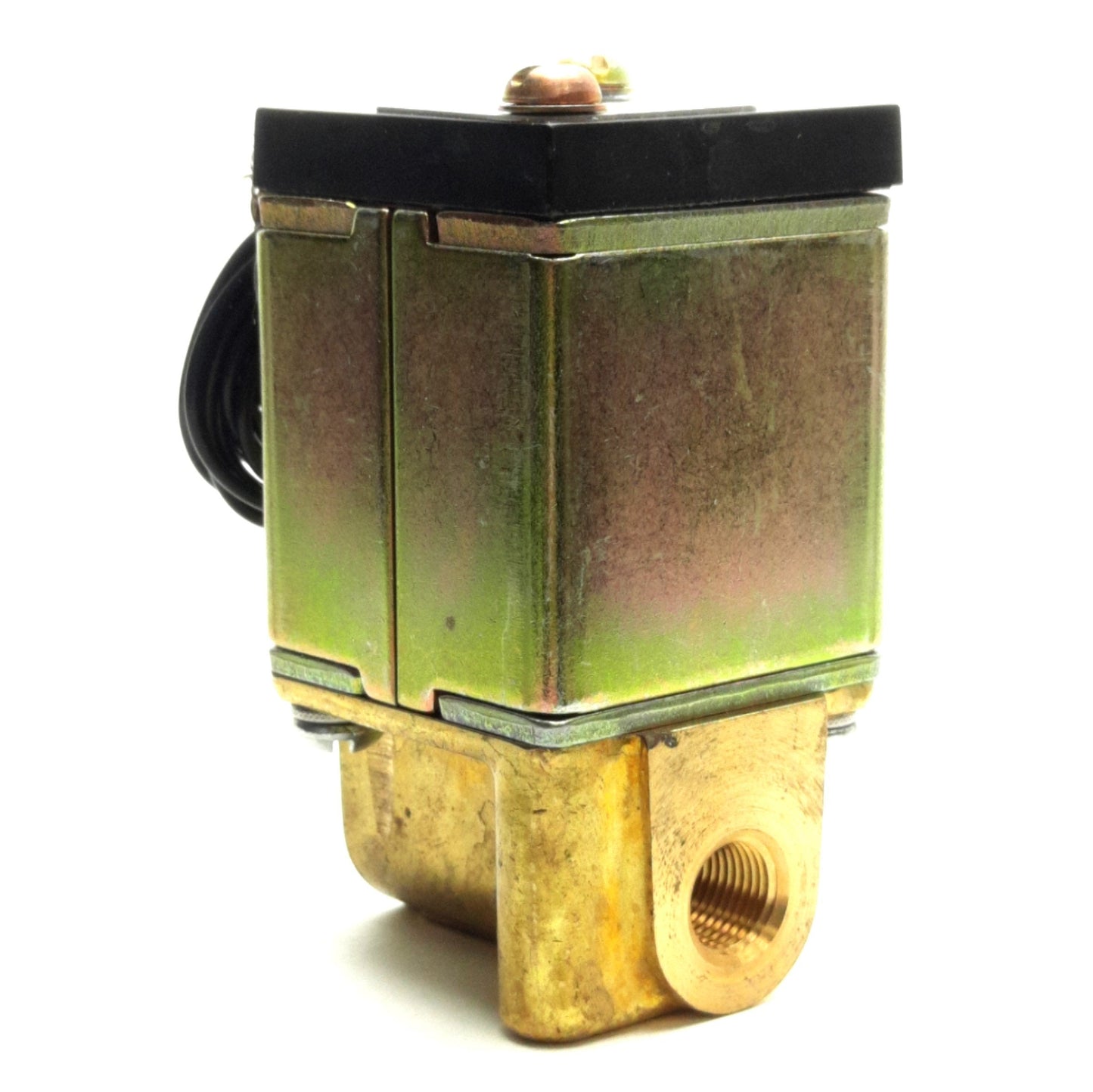 New – Open box Valcor SV95G12HC23-R37 Solenoid Valve 150 Psi Max, 24v AC 15W Coil, 1/8" NPTF