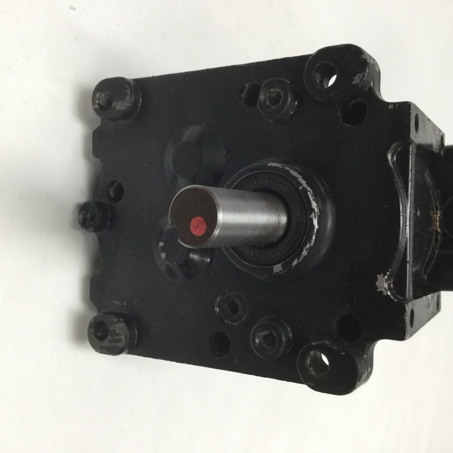 Used LEESON 985-604C Permanent Magnet DC Gearmotor 90VDC, 1/20HP, 103:1 Ratio, 18RPM