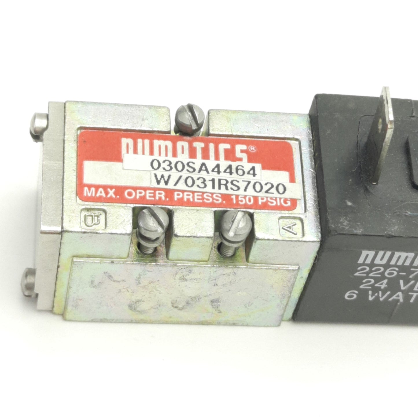 Used Numatics 030SA4464 Solenoid Valve 150 PSIG Max, DIN Connector, 24v DC Coil