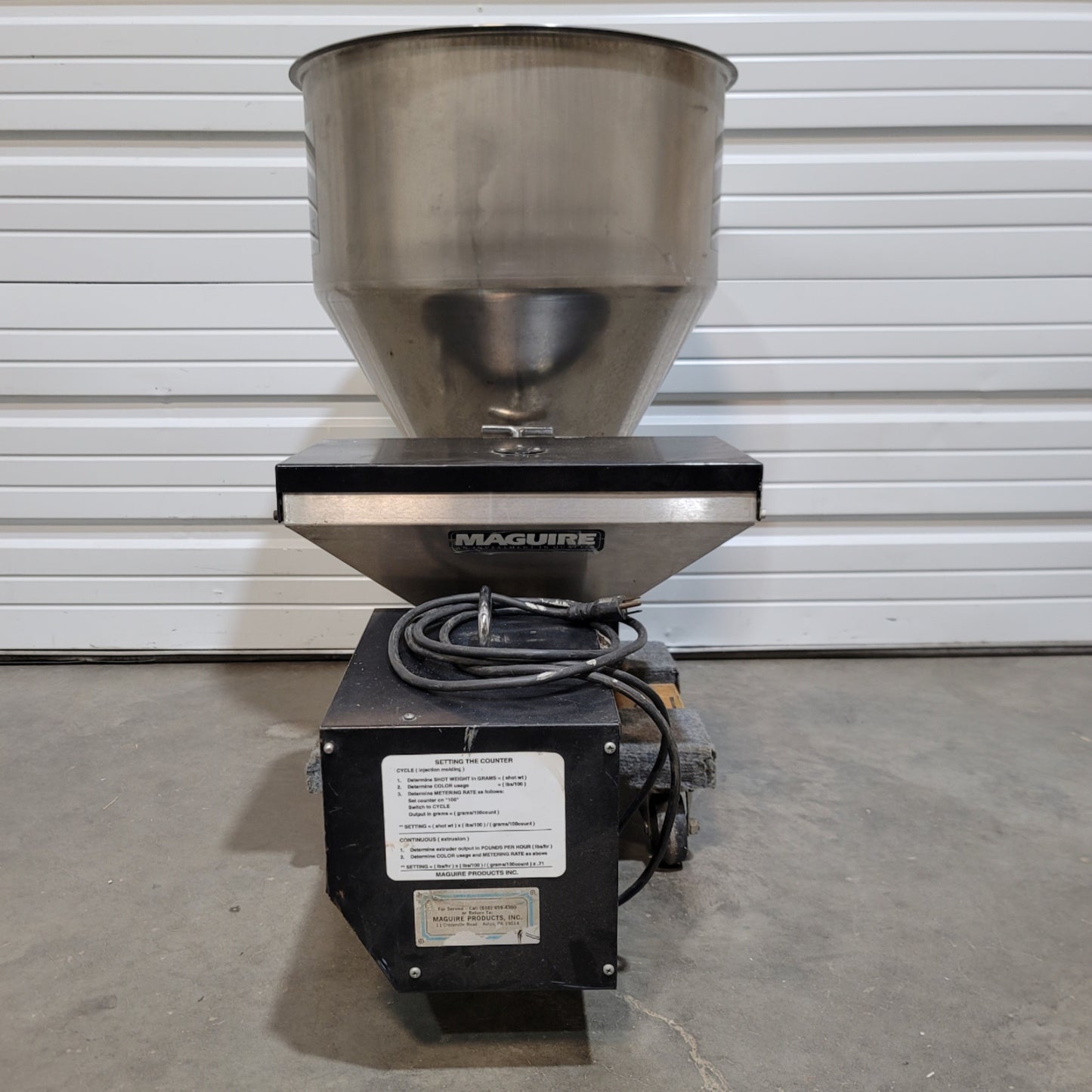 Used Maguire MCF-E-4-34 Volumetric Concentrate Feeder With Hopper 0.1-7lbs/Hr, 120VAC