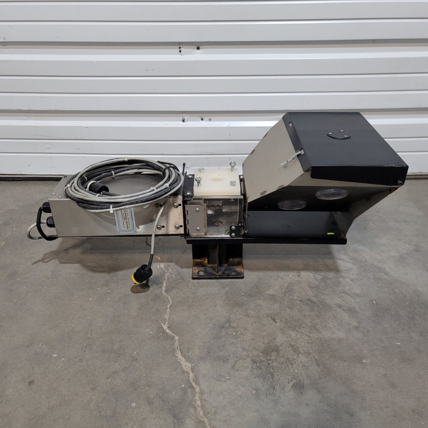 Used Maguire MLG-4-18 Little Guy Volumetric Concentrate Feeder 0.05-4lbs/hr, 120VAC