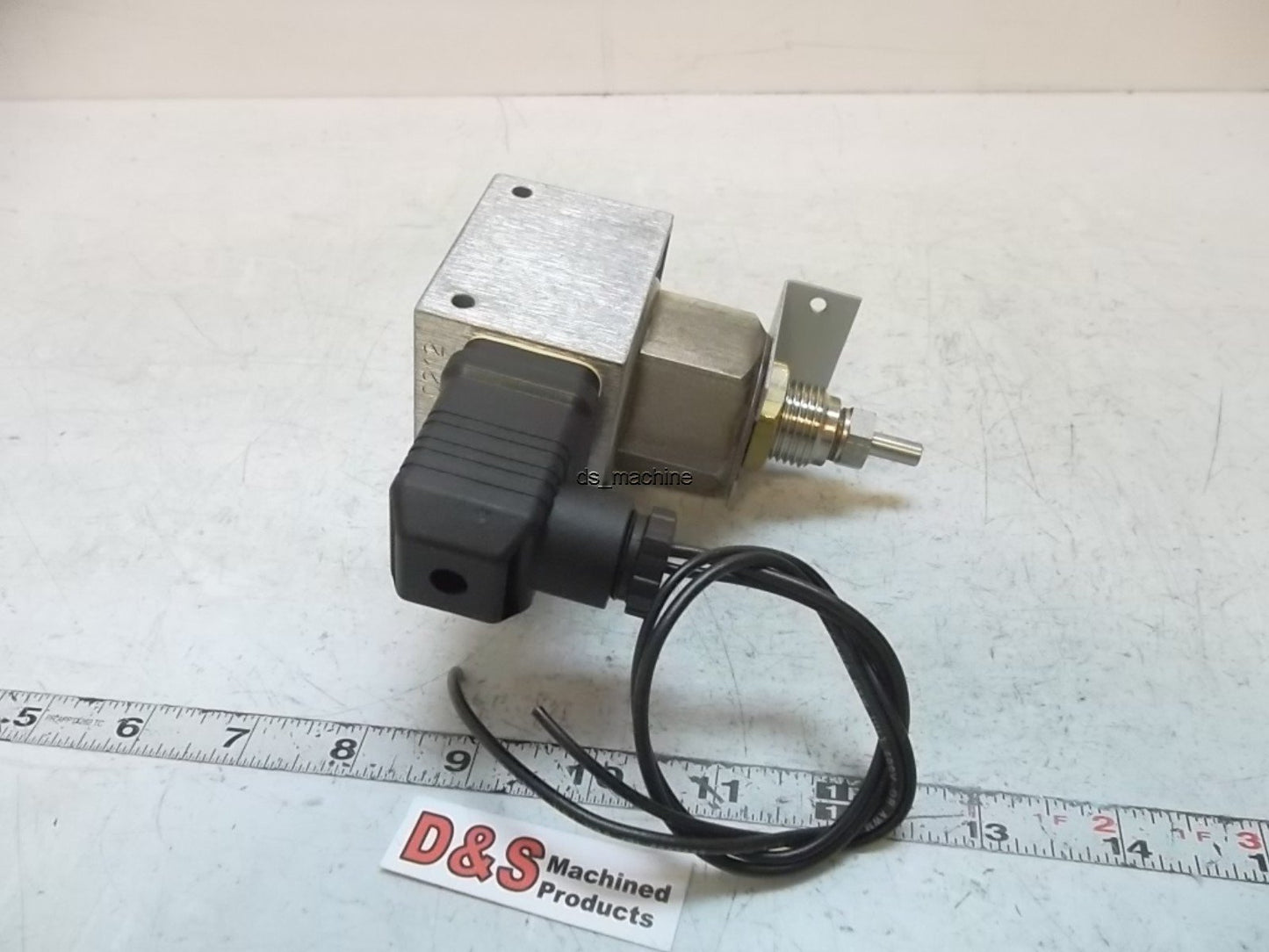 Used Honeywell VNM111 FEMA Negative Pressure Switch S.S. Vacuum -1 to +0.1 Bar