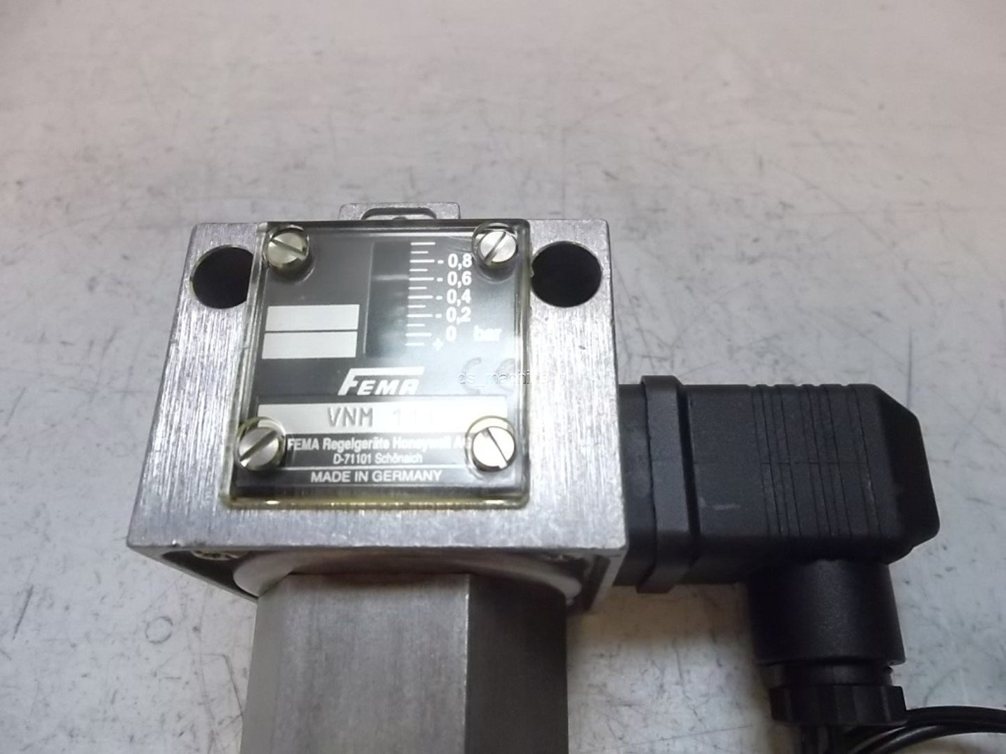 Used Honeywell VNM111 FEMA Negative Pressure Switch S.S. Vacuum -1 to +0.1 Bar