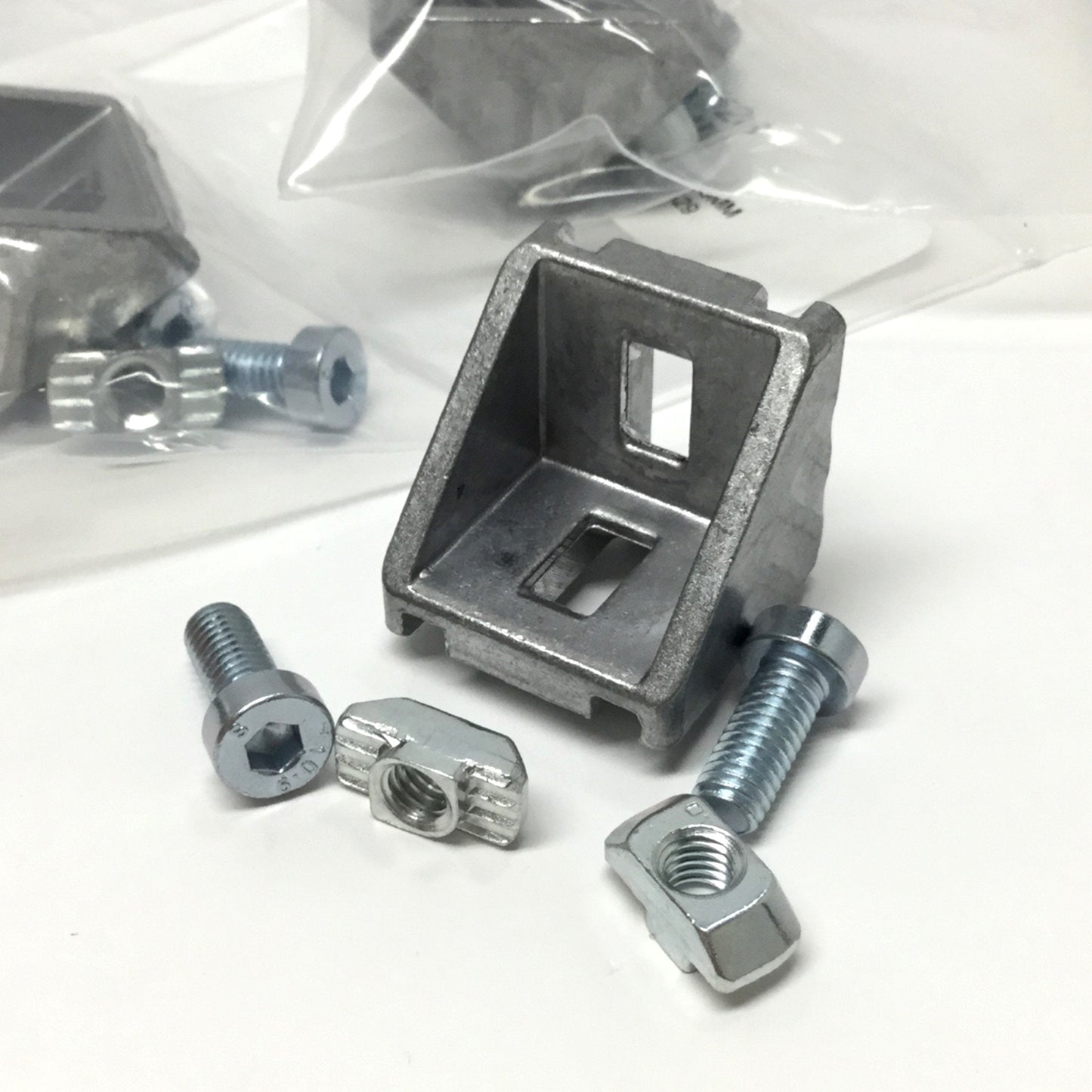 New Lot of 5 Bosch 3842523528 Profile Gusset Mounting Bracket 30 x 30mm w/ Hardware