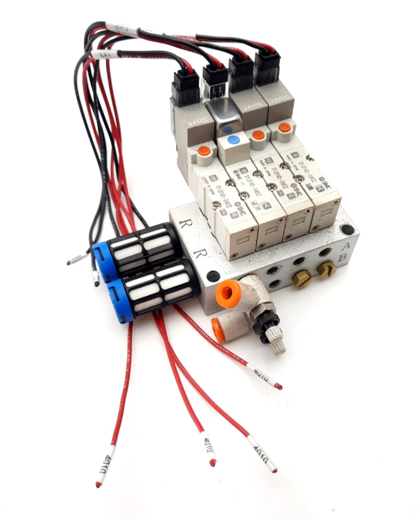 Used SMC SYJ3140-5MOZ 5-Port Base Mounted Solenoid Valves on Manifold 24VDC Coil