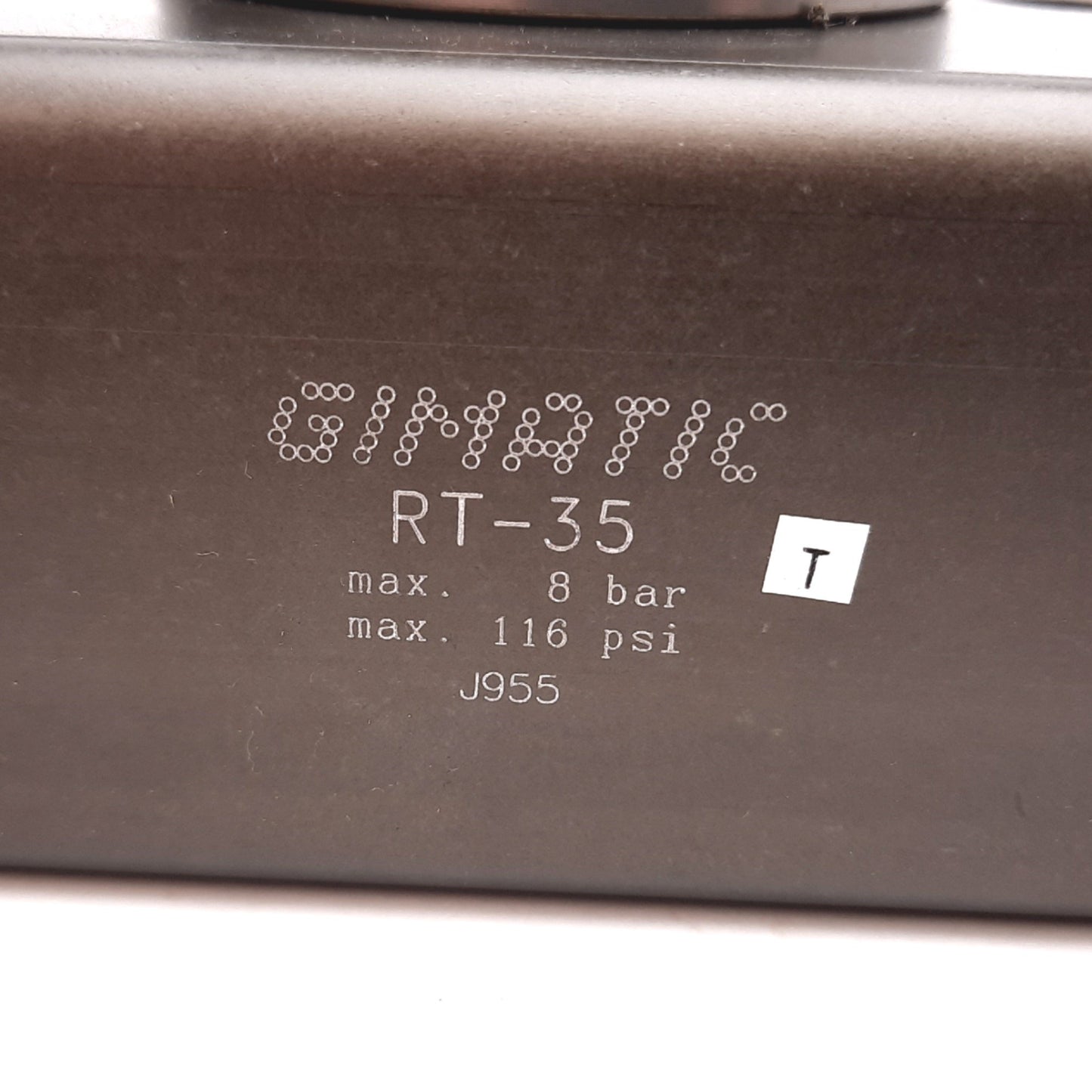Used Gimatic RT-35 Pneumatic Rotary Actuator, Stroke: 190°, 8 bar Max, Ports: G1/8