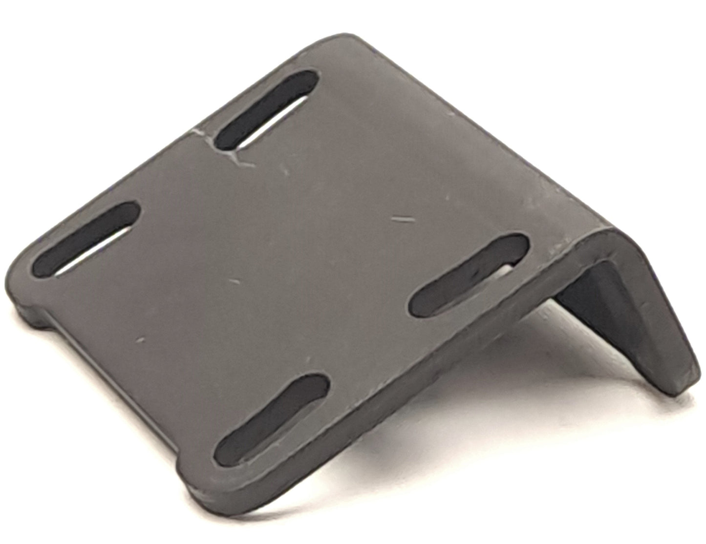 New Keyence OP-87909 Rear Mounting Bracket, 21 x 35 x 48.1mm, R2.2 Holes