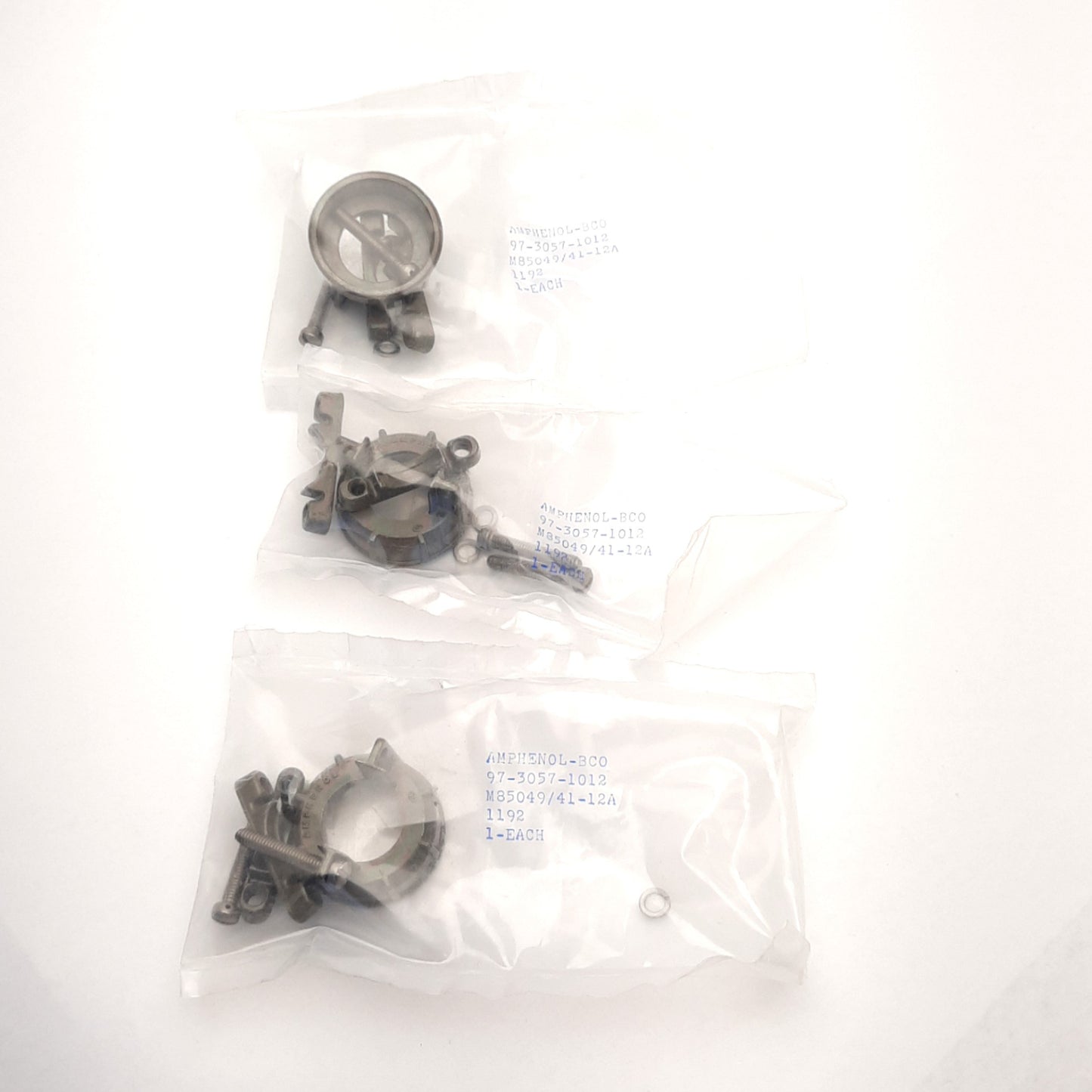 New Lot of 3 Amphenol 97-3057-1012 Circular MIL Spec Straight Cable Clamp 19x22.55mm