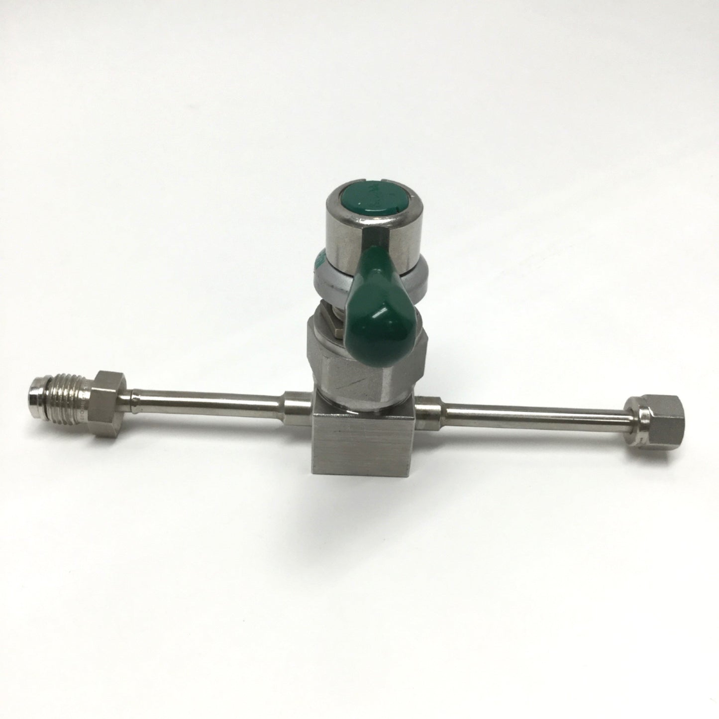 Used Swagelok SS-DLTW4 SS316 High Purity Manual Diaphragm Valve, 1/4", Green Handle