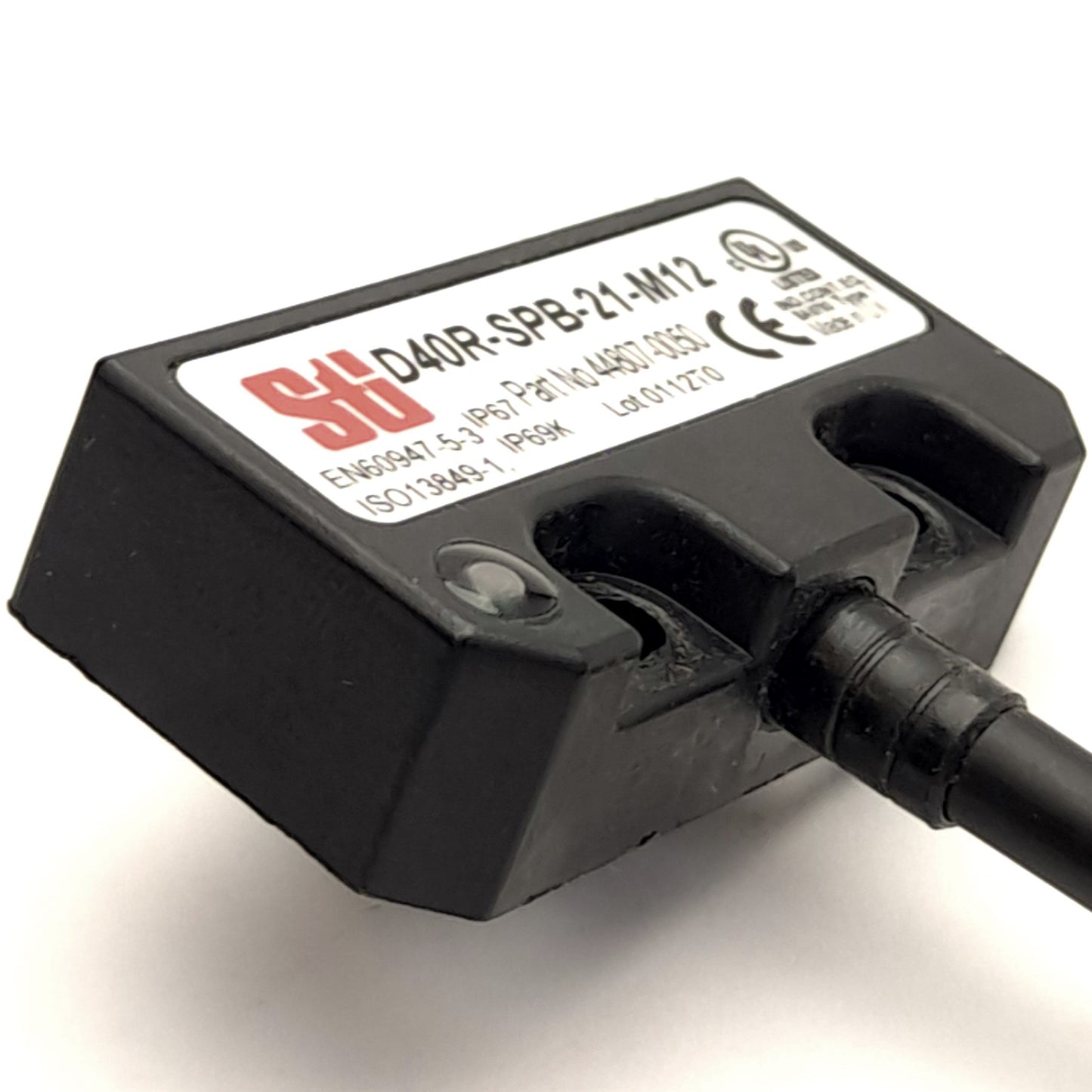 New – Open box Omron D40R-SPB-21-M12 Safety Door Switch, 24VDC 200mA Rated, 3PST-2NC/1NO