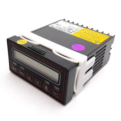 Used Dwyer DH-006 Digihelic Digital Differential Pressure Controller 0-5" W.C. 4-20mA